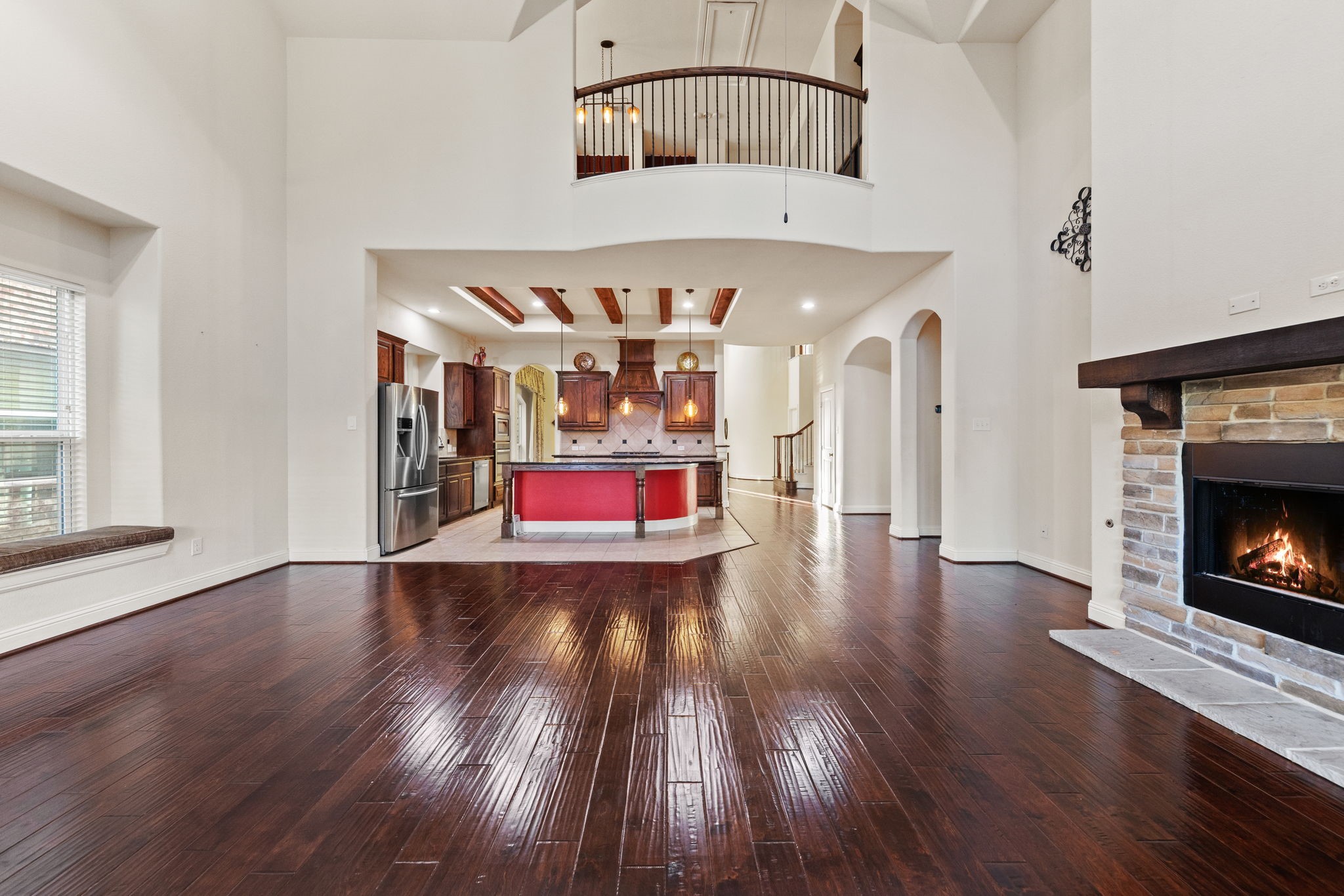 15520 Mayflower Trail