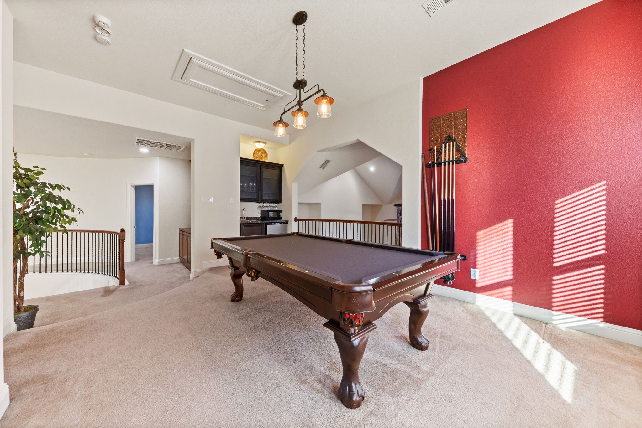 15520 Mayflower Trail