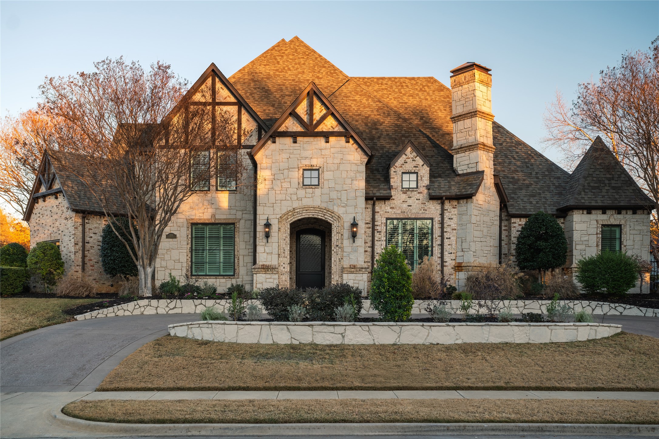 1259 Bolton Court