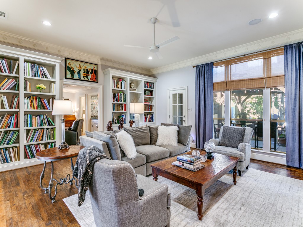 730 Hawk Lane