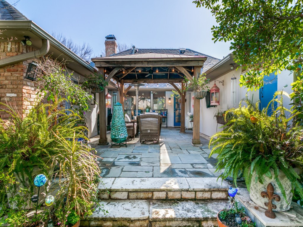730 Hawk Lane