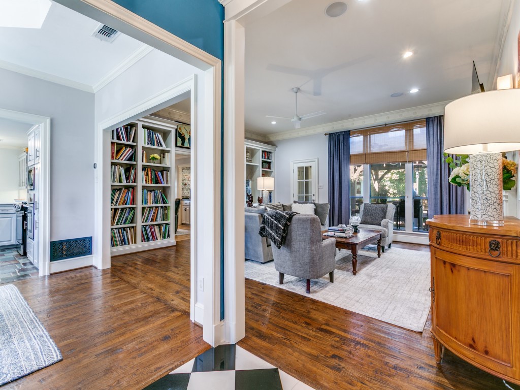 730 Hawk Lane