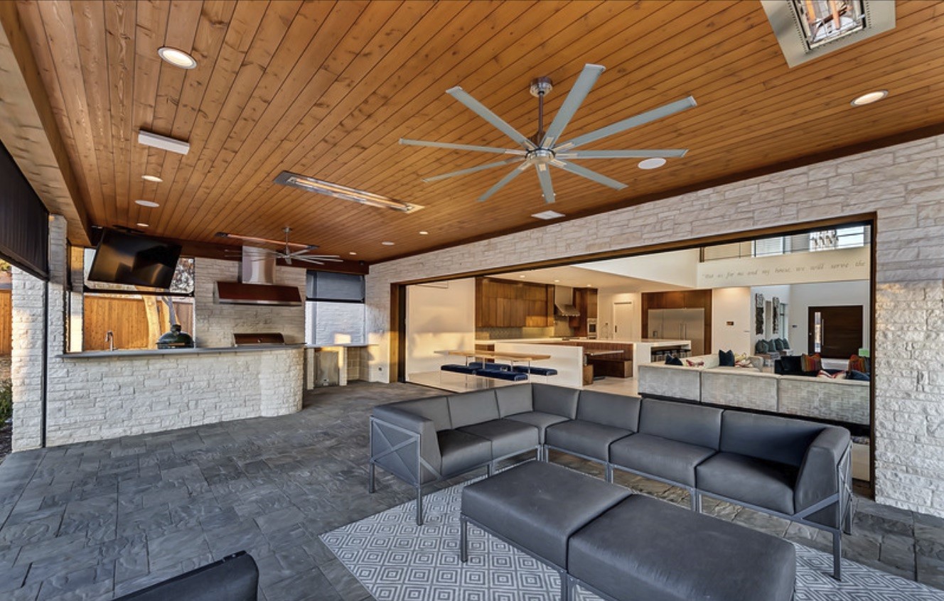 1032 Hatch Court