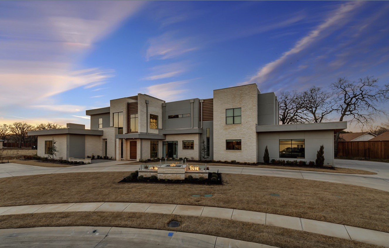 1032 Hatch Court
