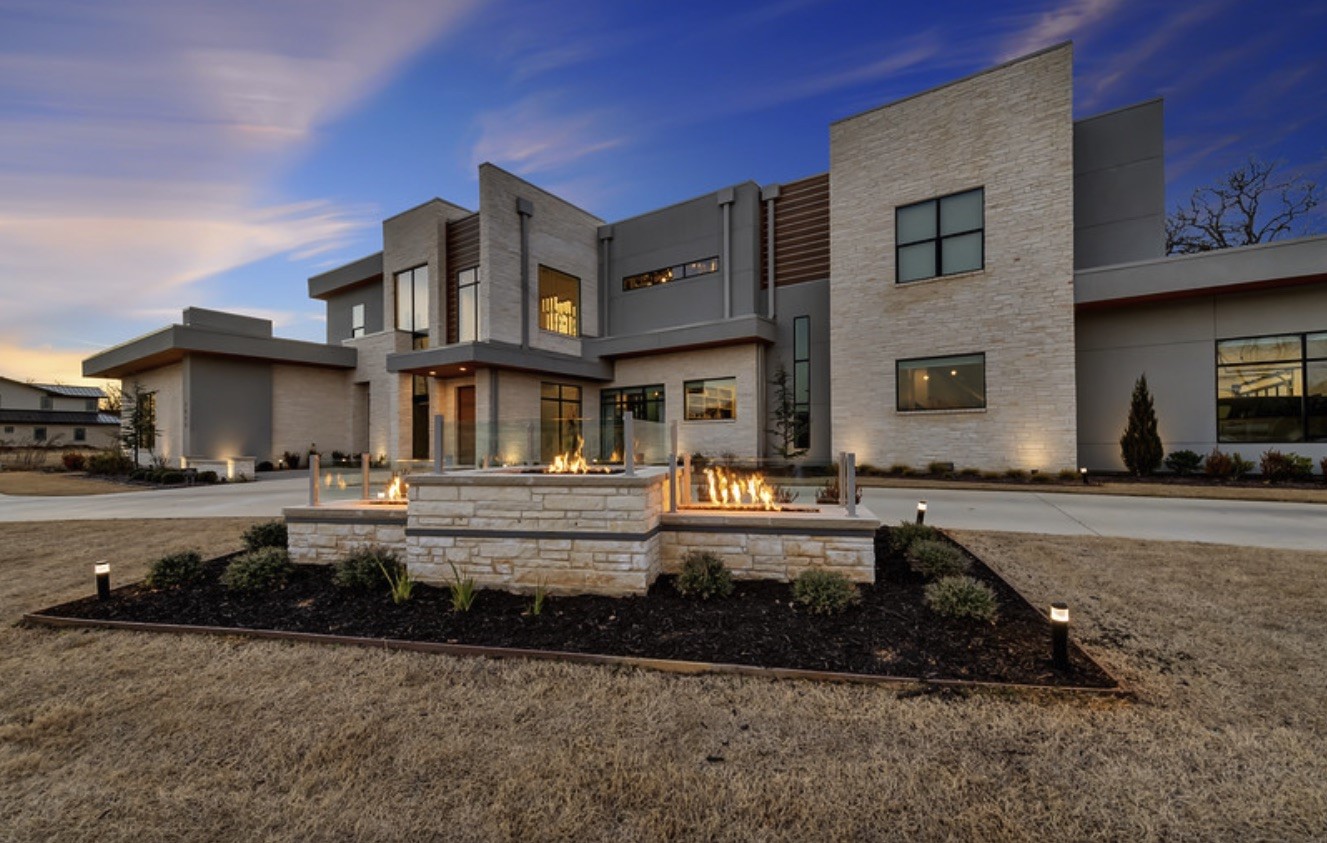 1032 Hatch Court