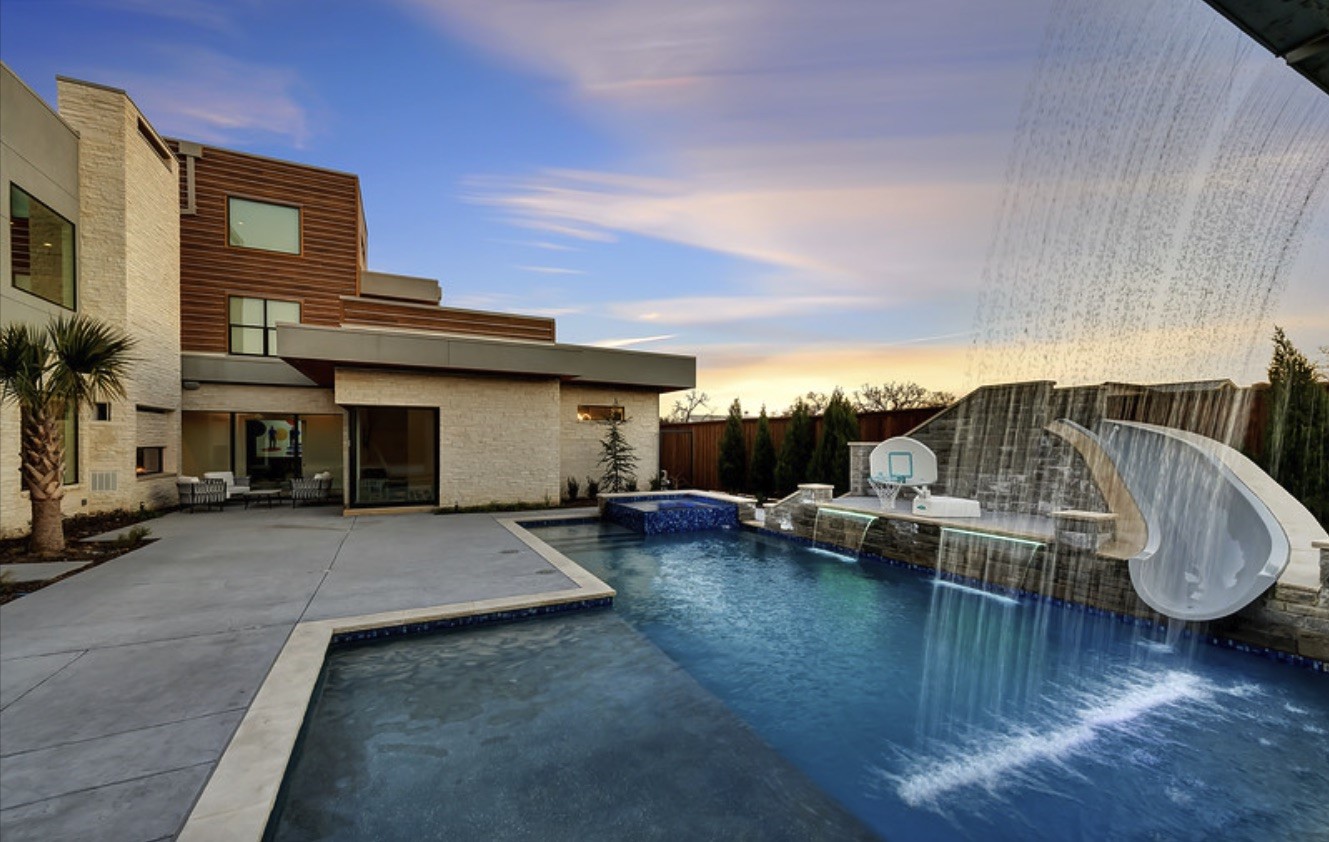 1032 Hatch Court