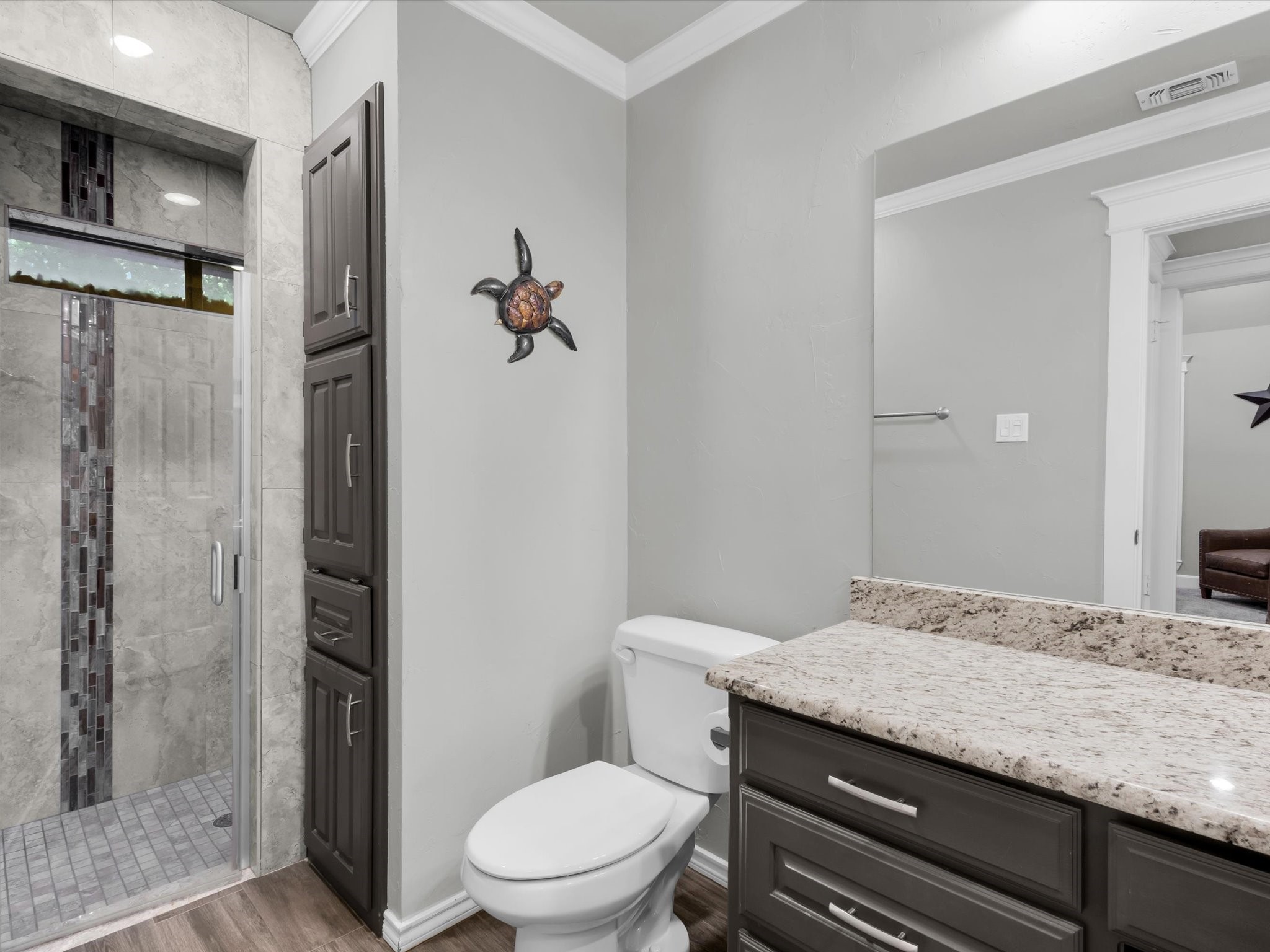 1612 Wiltshire Court