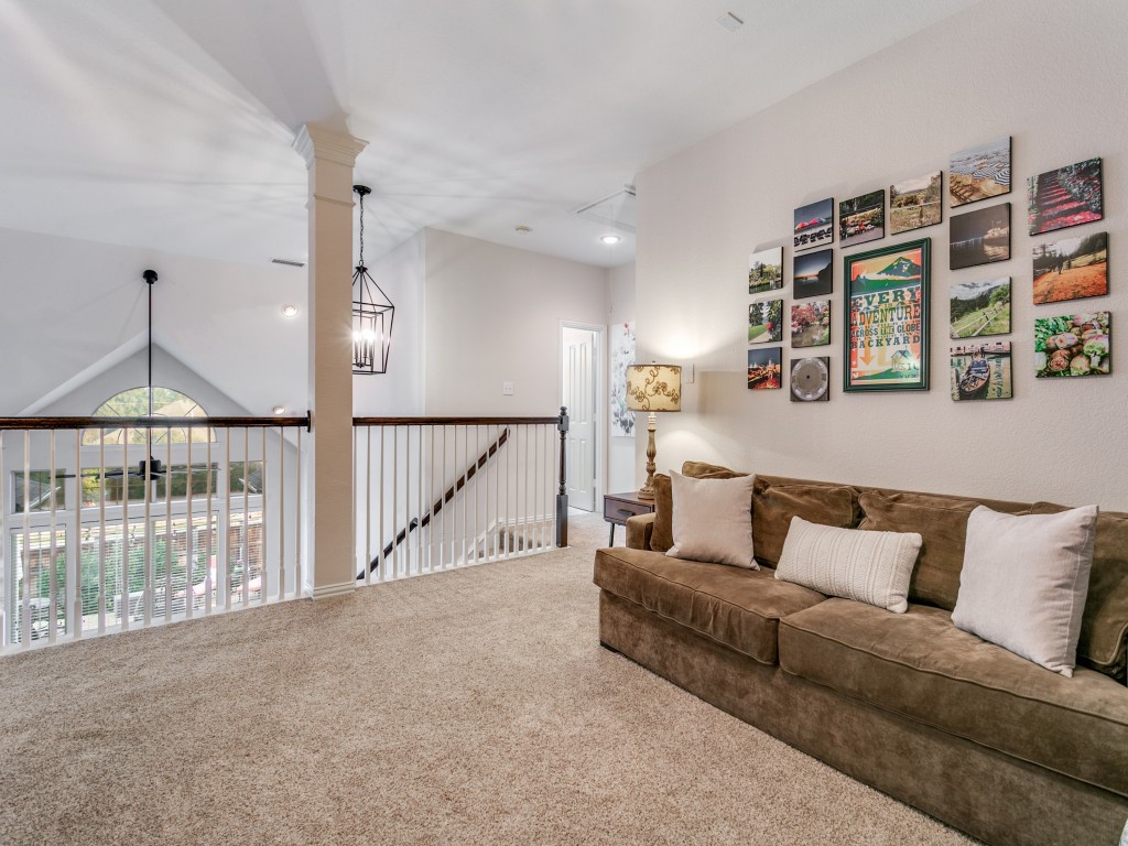 2710 Cobblestone Drive