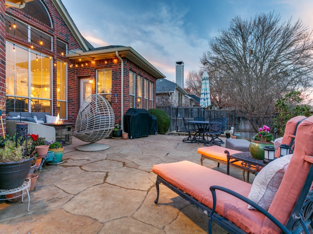 2710 Cobblestone Drive