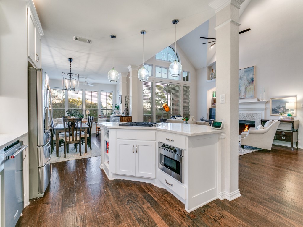 2710 Cobblestone Drive