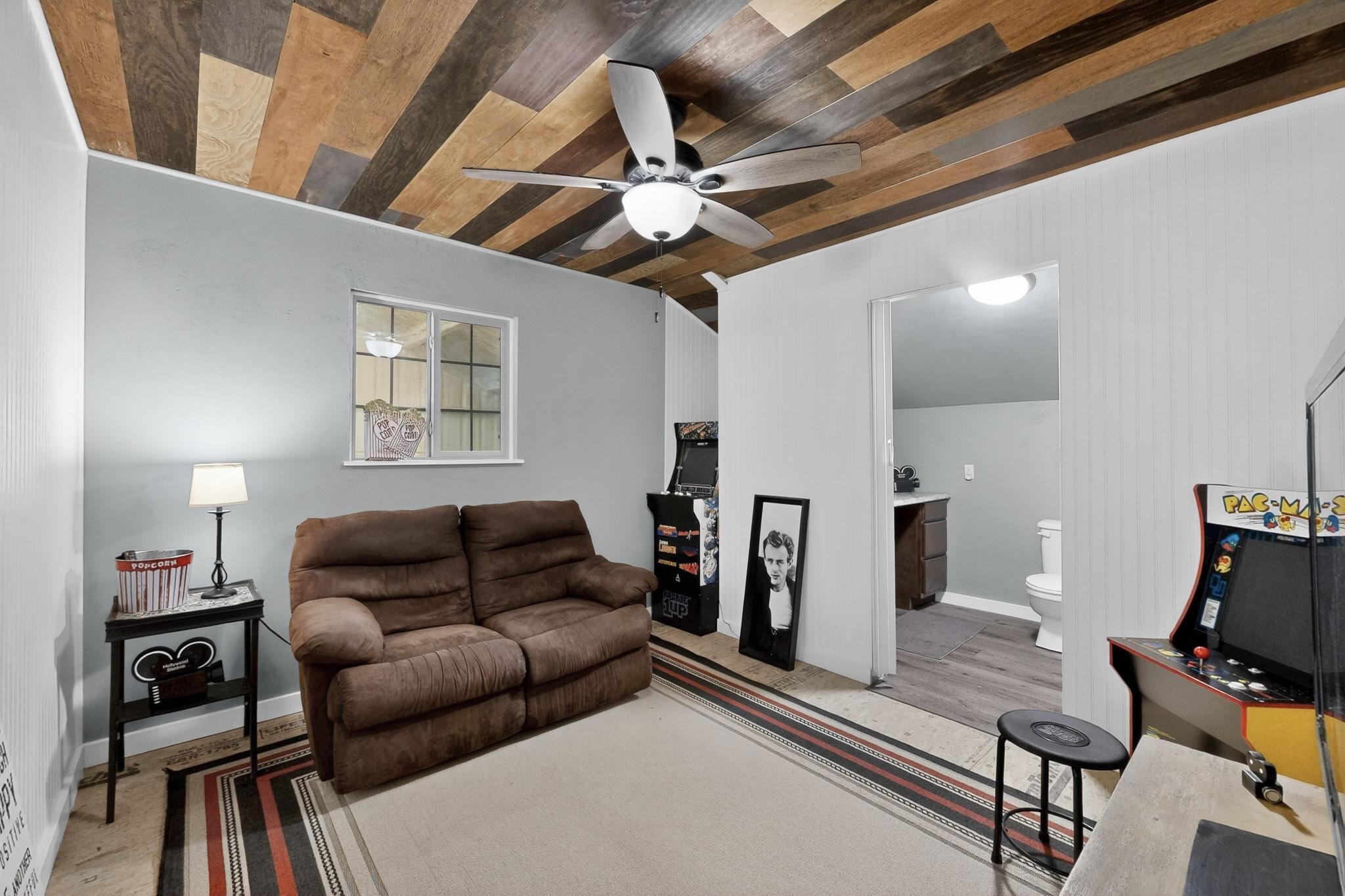 2800 County Road 2905