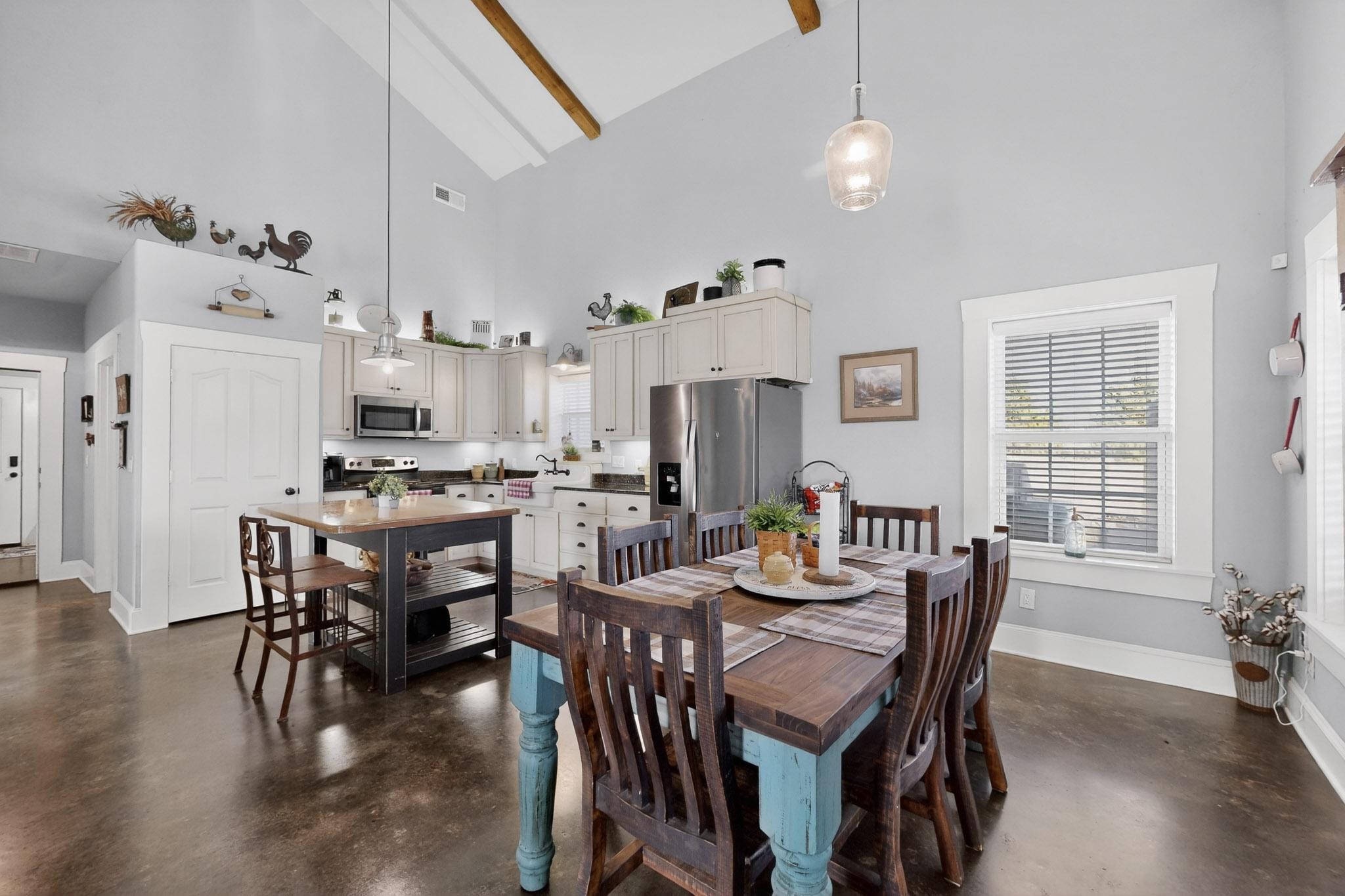 2800 County Road 2905