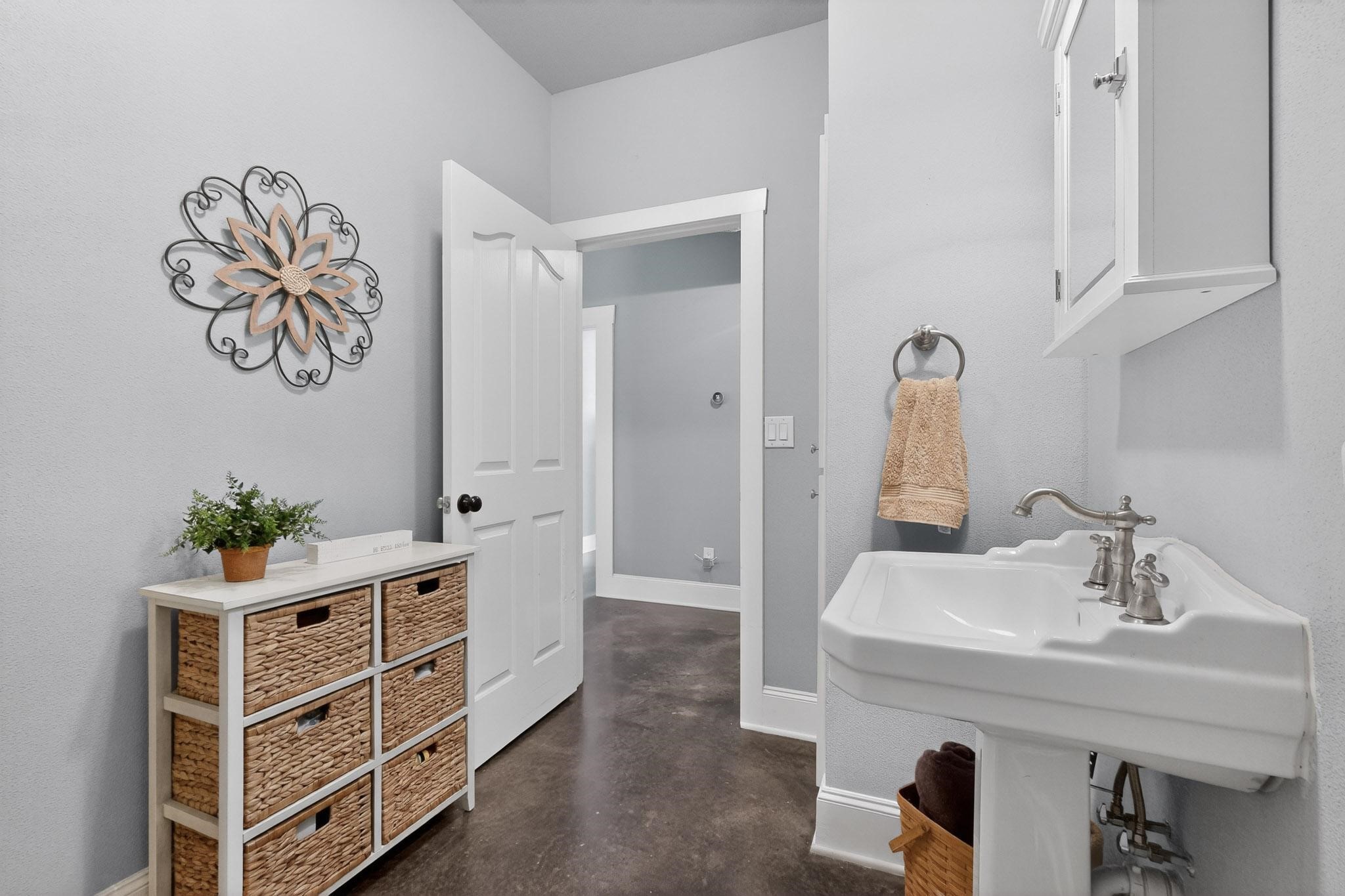 2800 County Road 2905