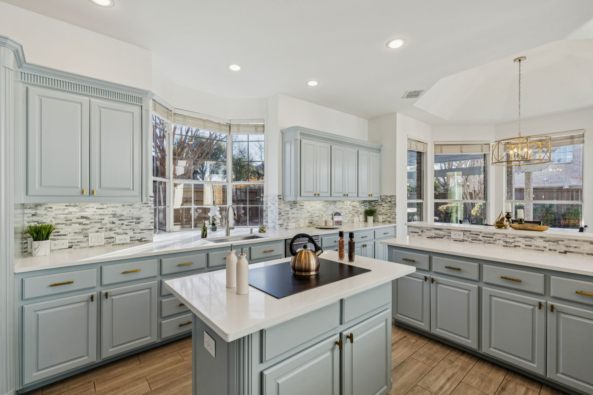 1425 Montgomery Lane