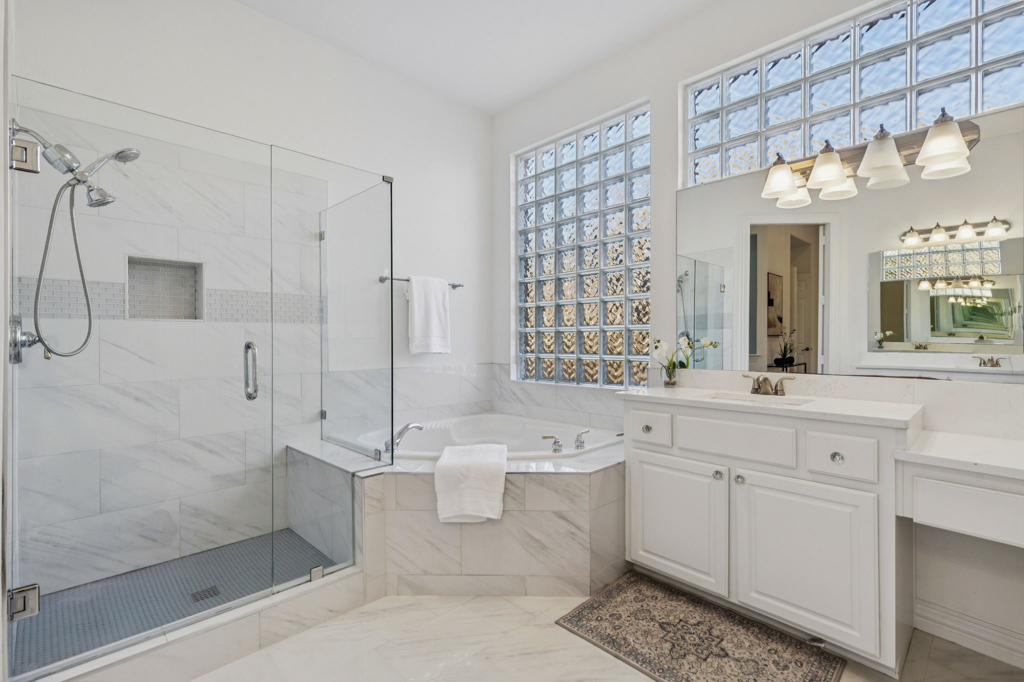 1425 Montgomery Lane