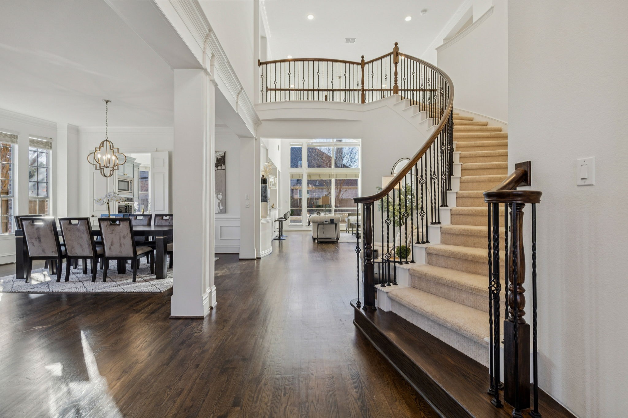 1425 Montgomery Lane