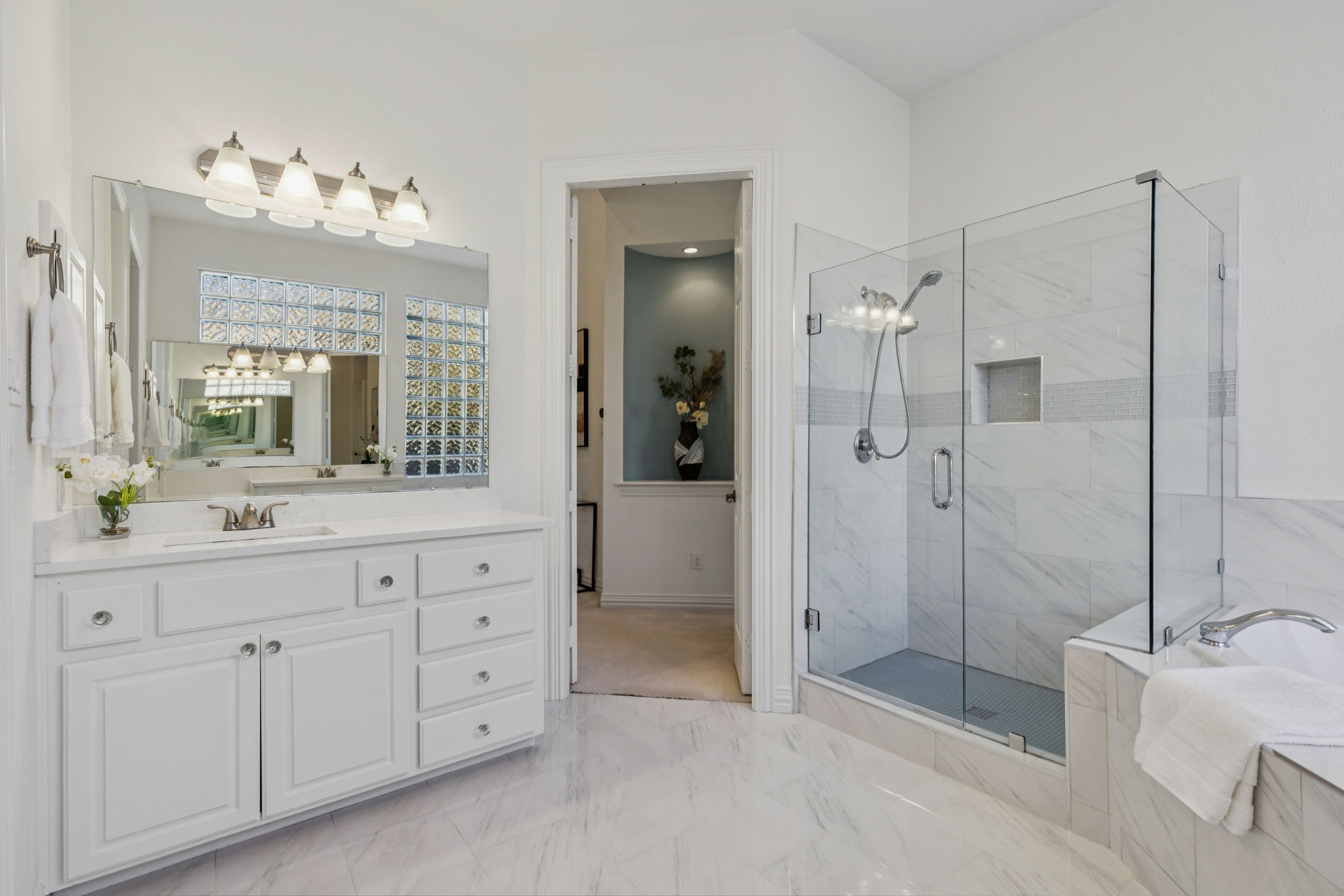 1425 Montgomery Lane