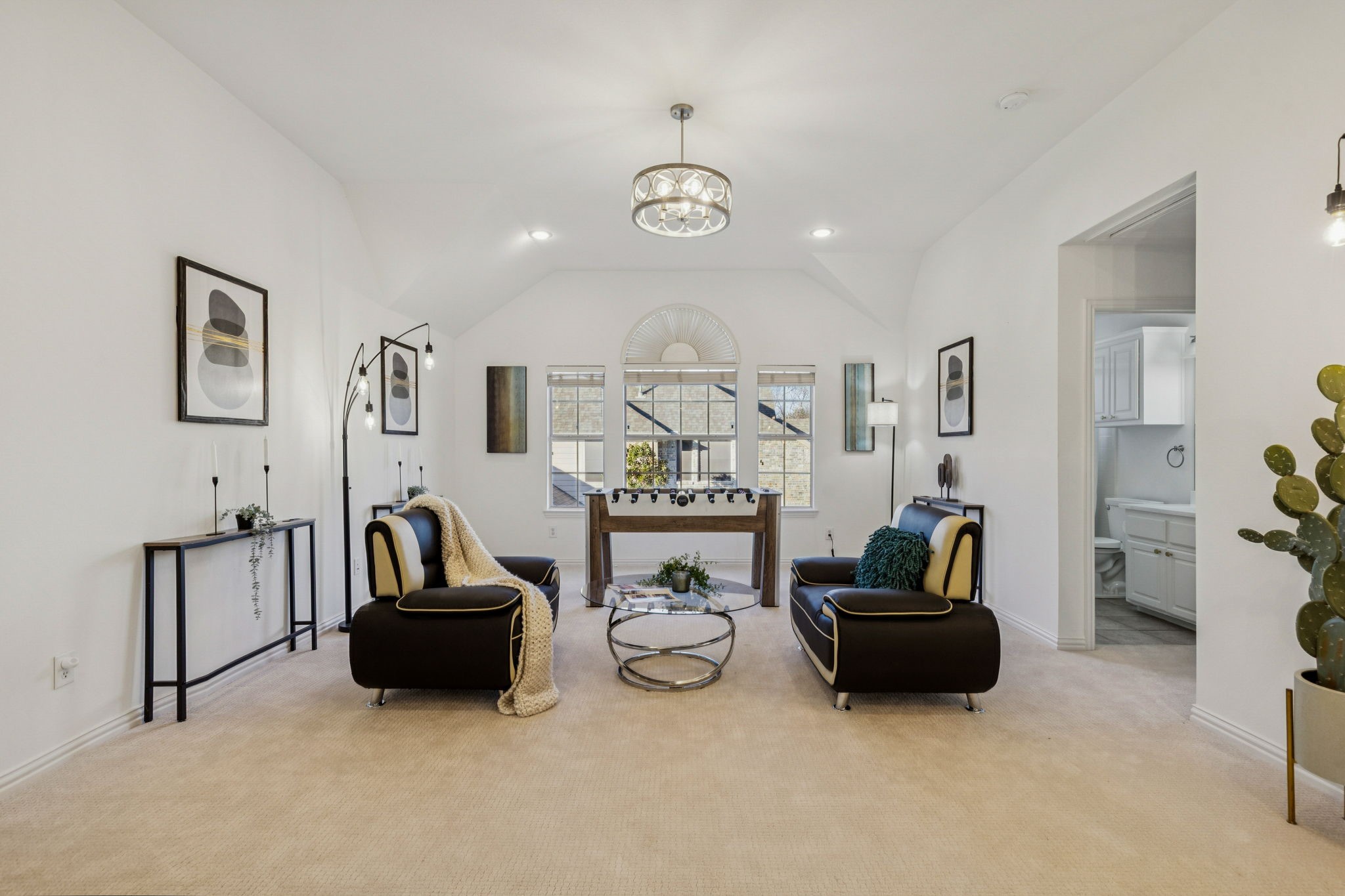 1425 Montgomery Lane