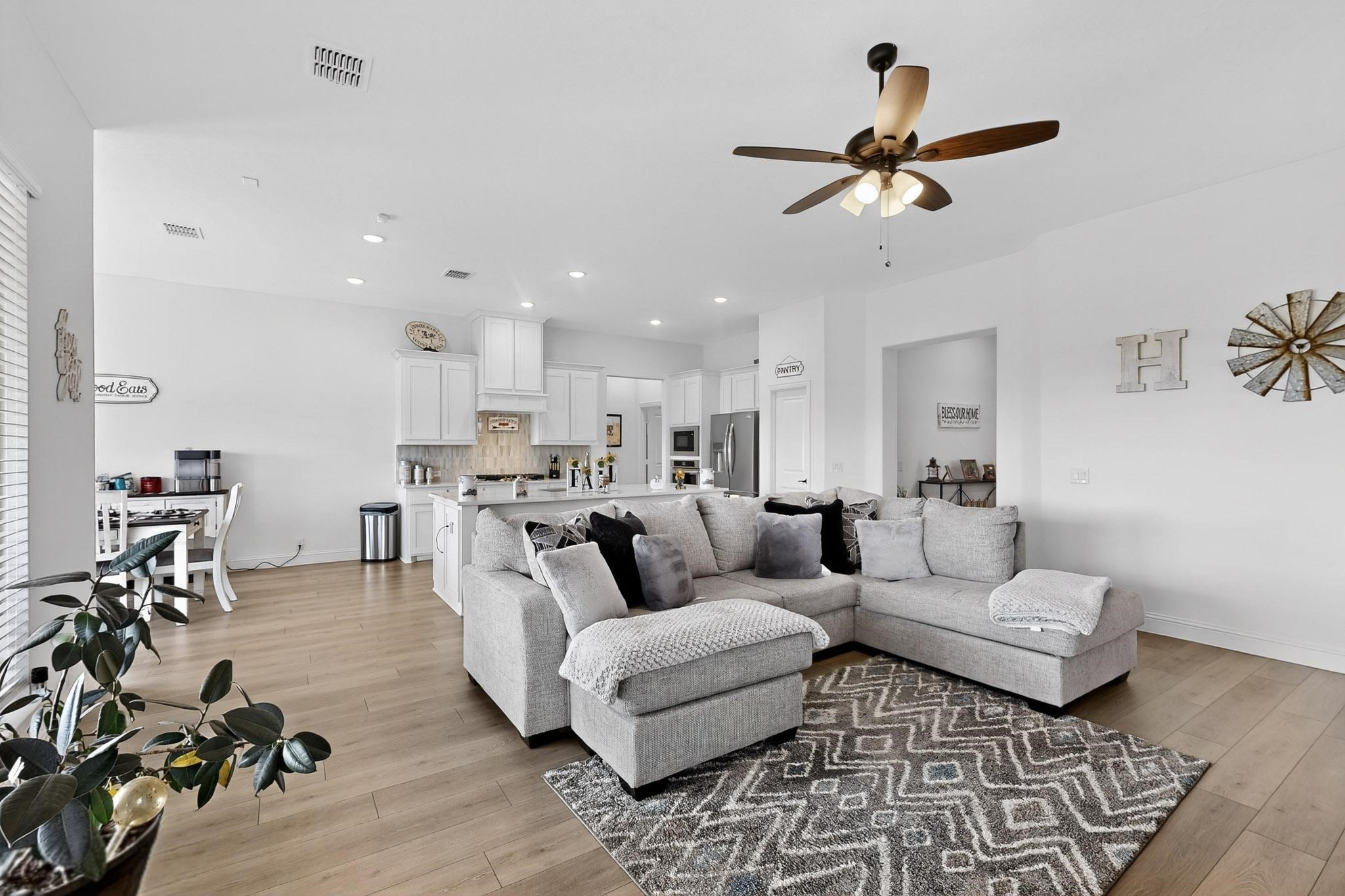 205 Lakewood Lane