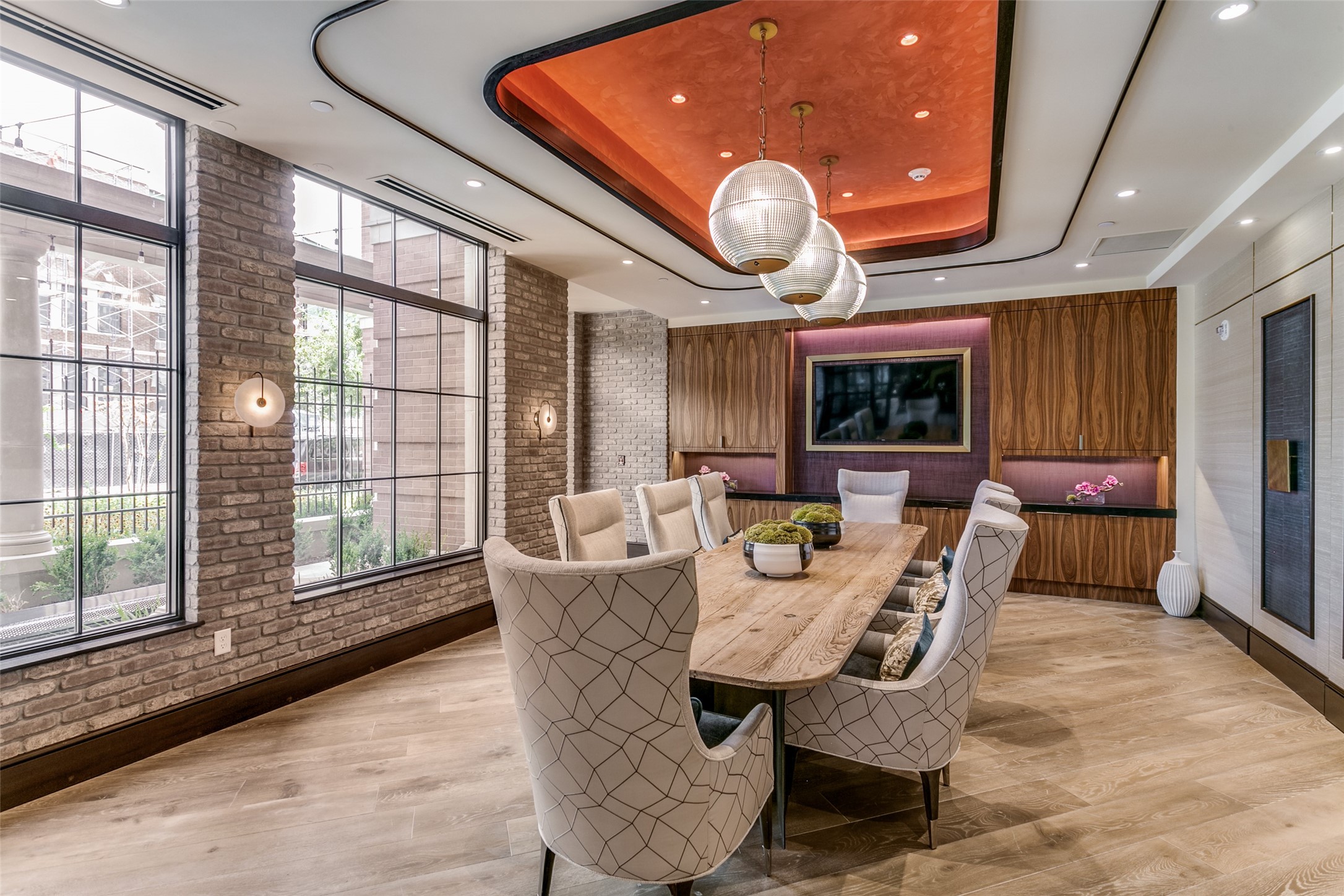 350 Central Avenue 304