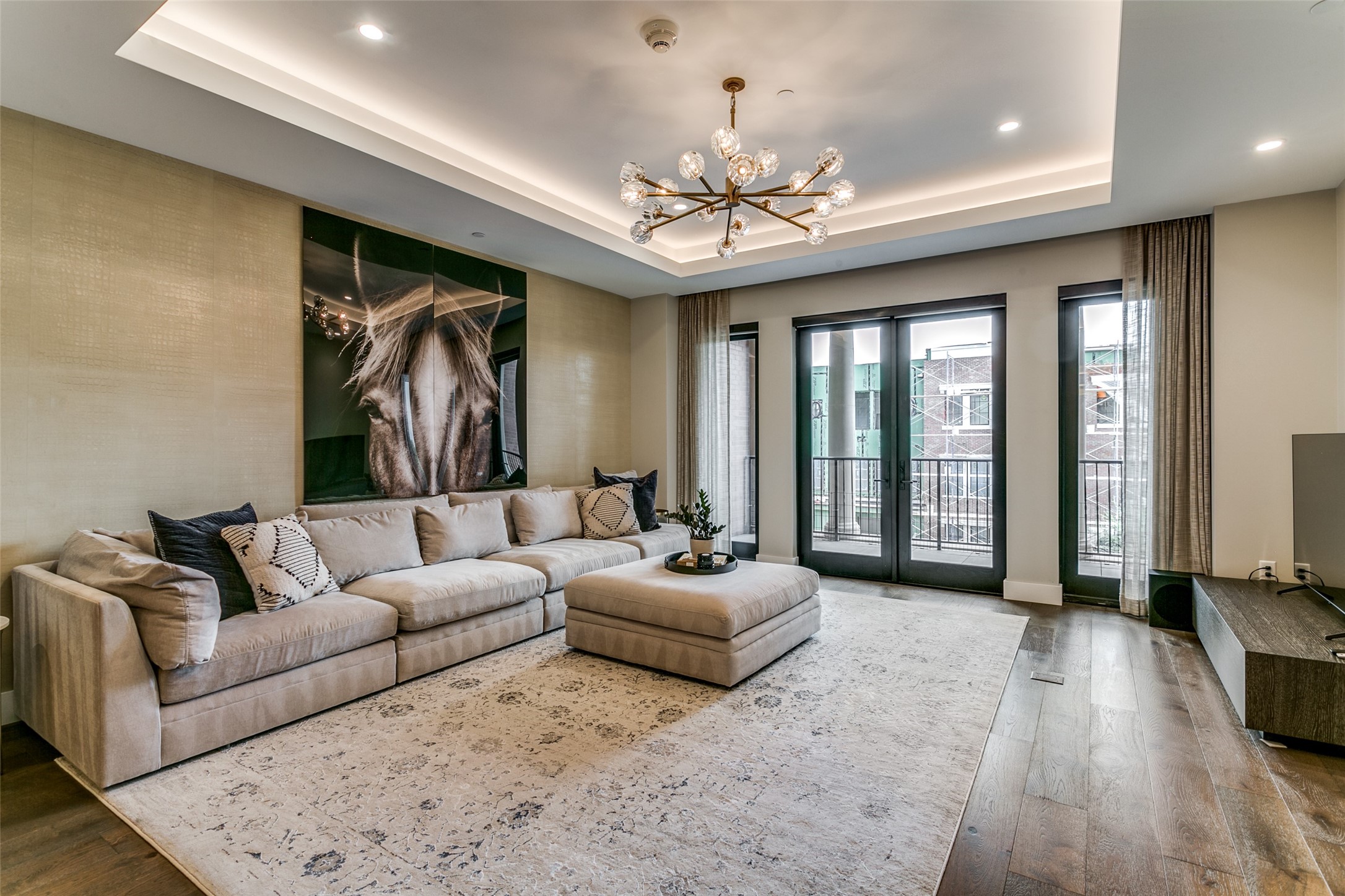 350 Central Avenue 304