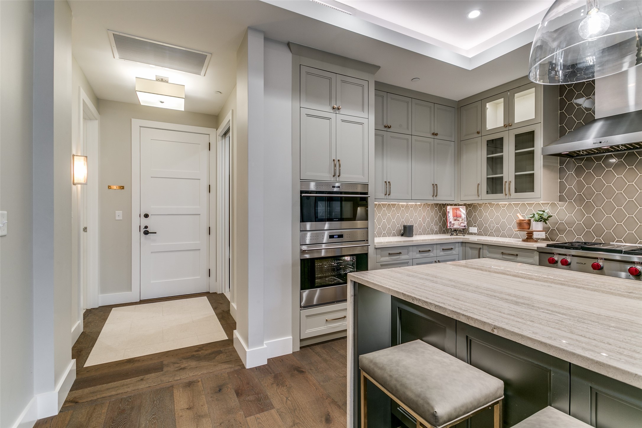 350 Central Avenue 304