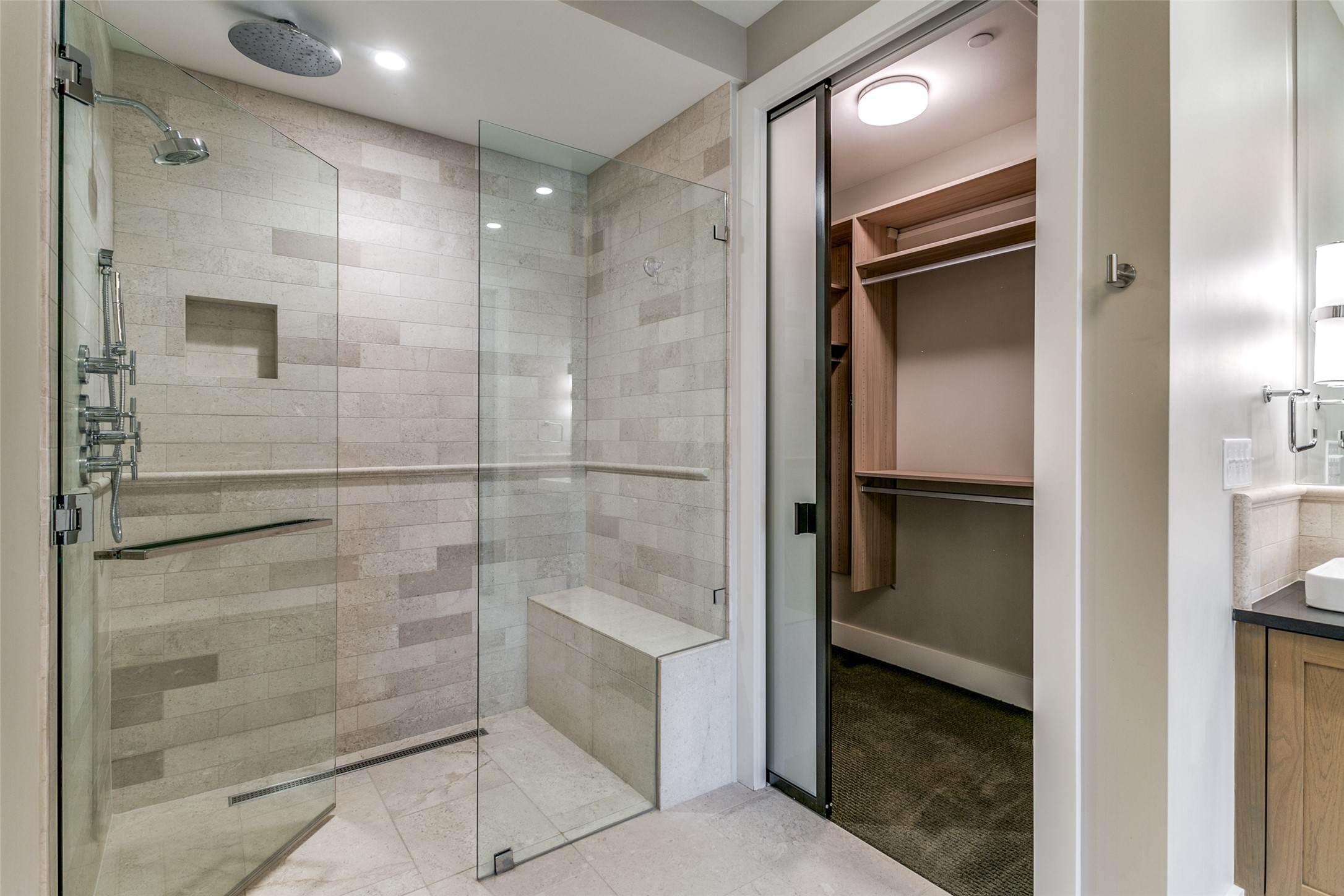 350 Central Avenue 304