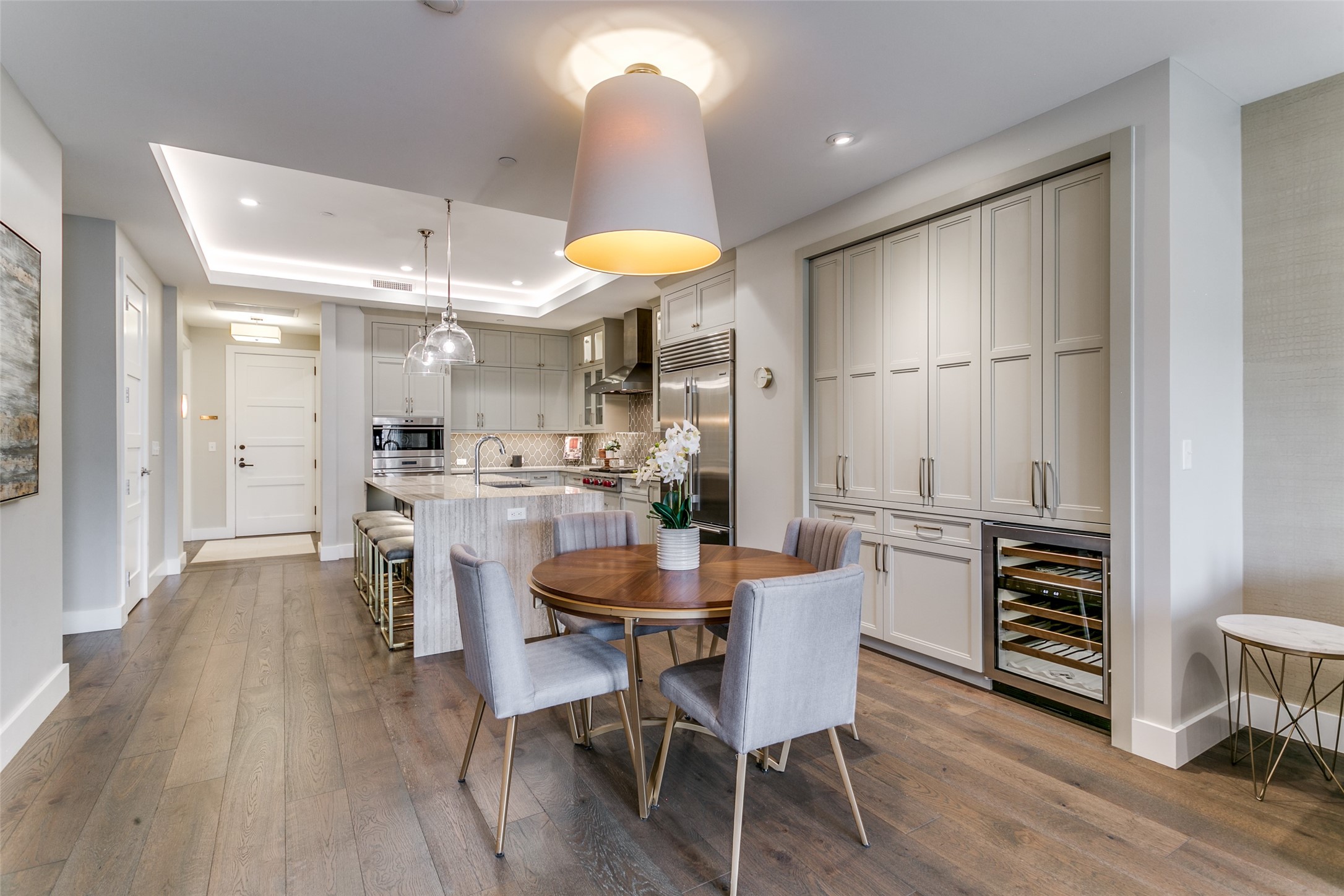 350 Central Avenue 304