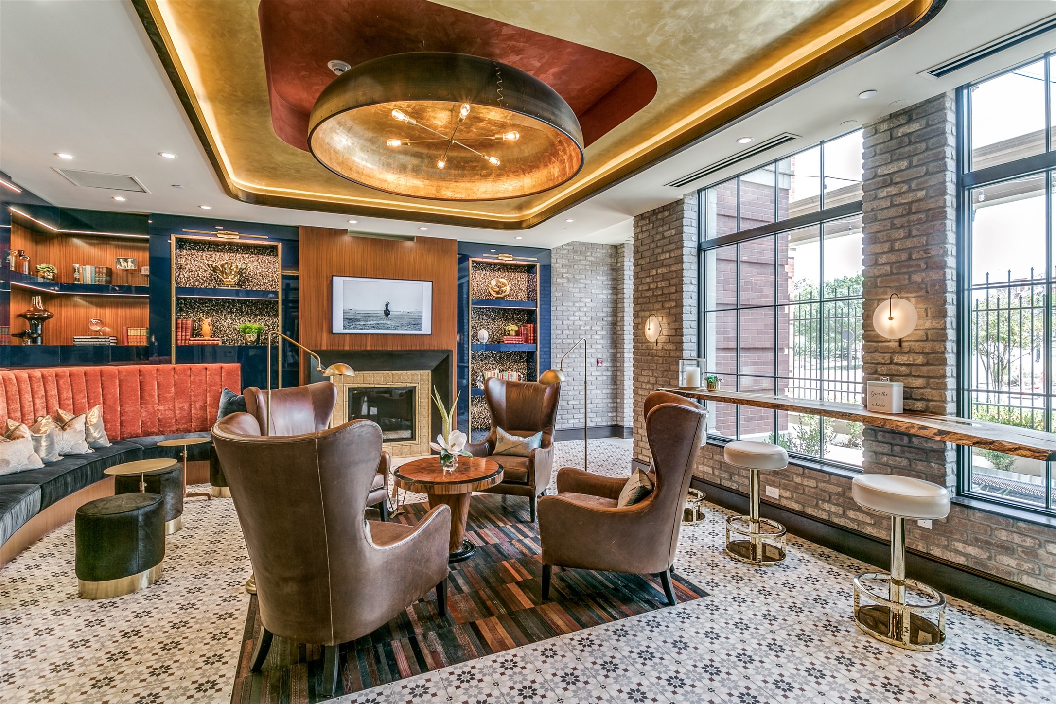 350 Central Avenue 304