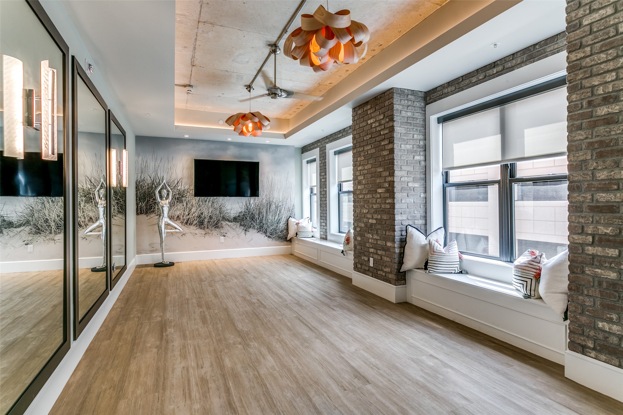 350 Central Avenue 304