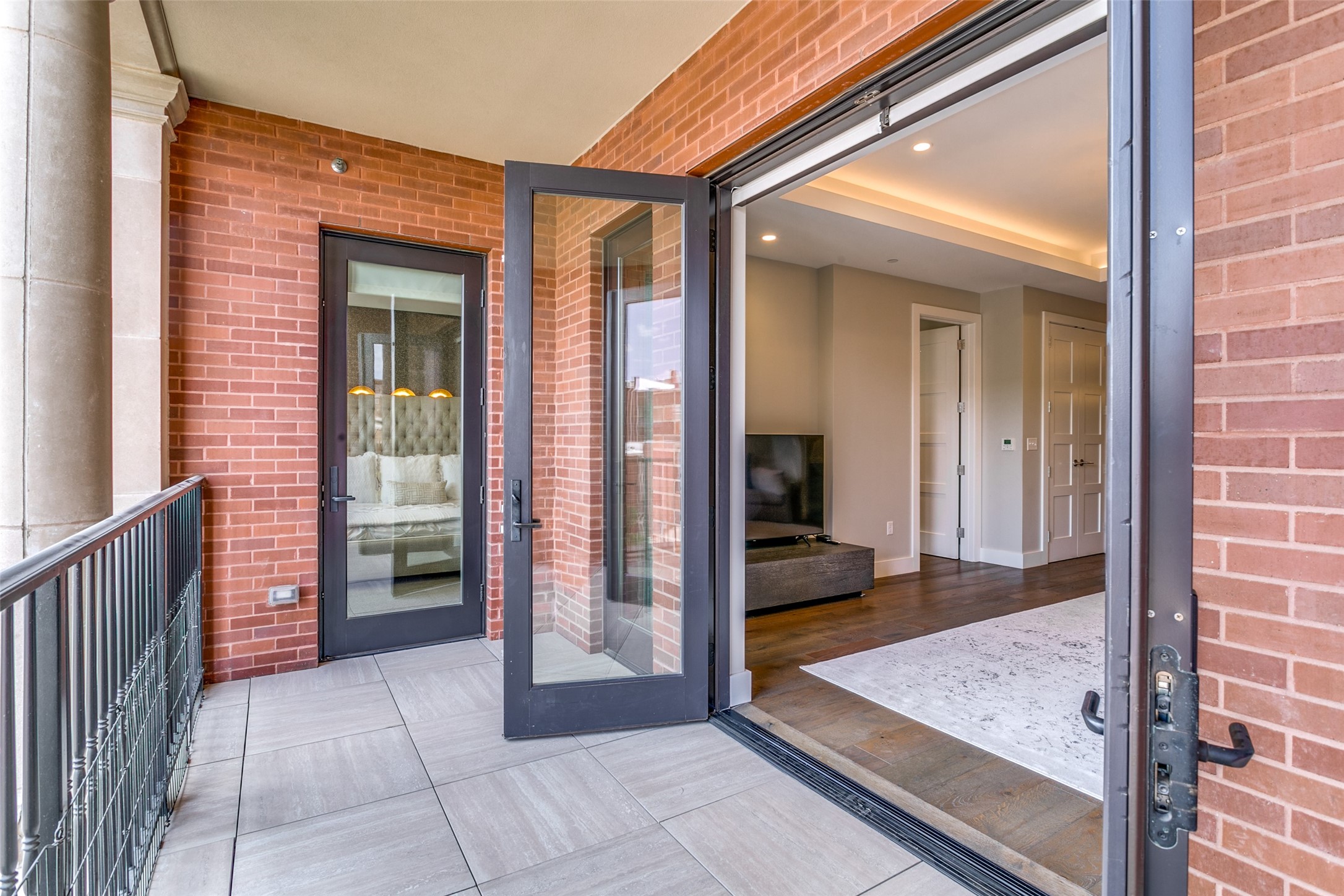 350 Central Avenue 304