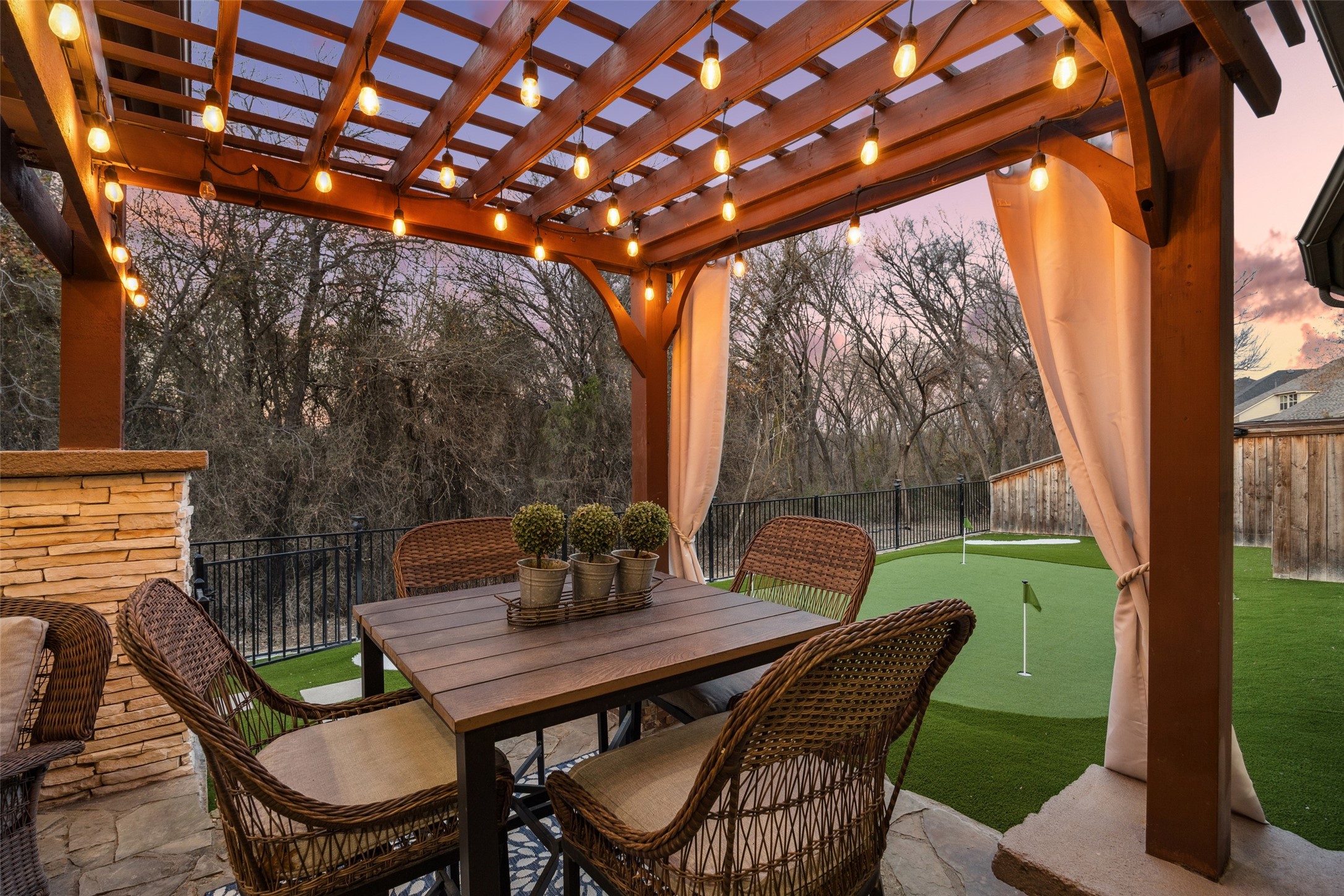 2743 Chatswood Drive