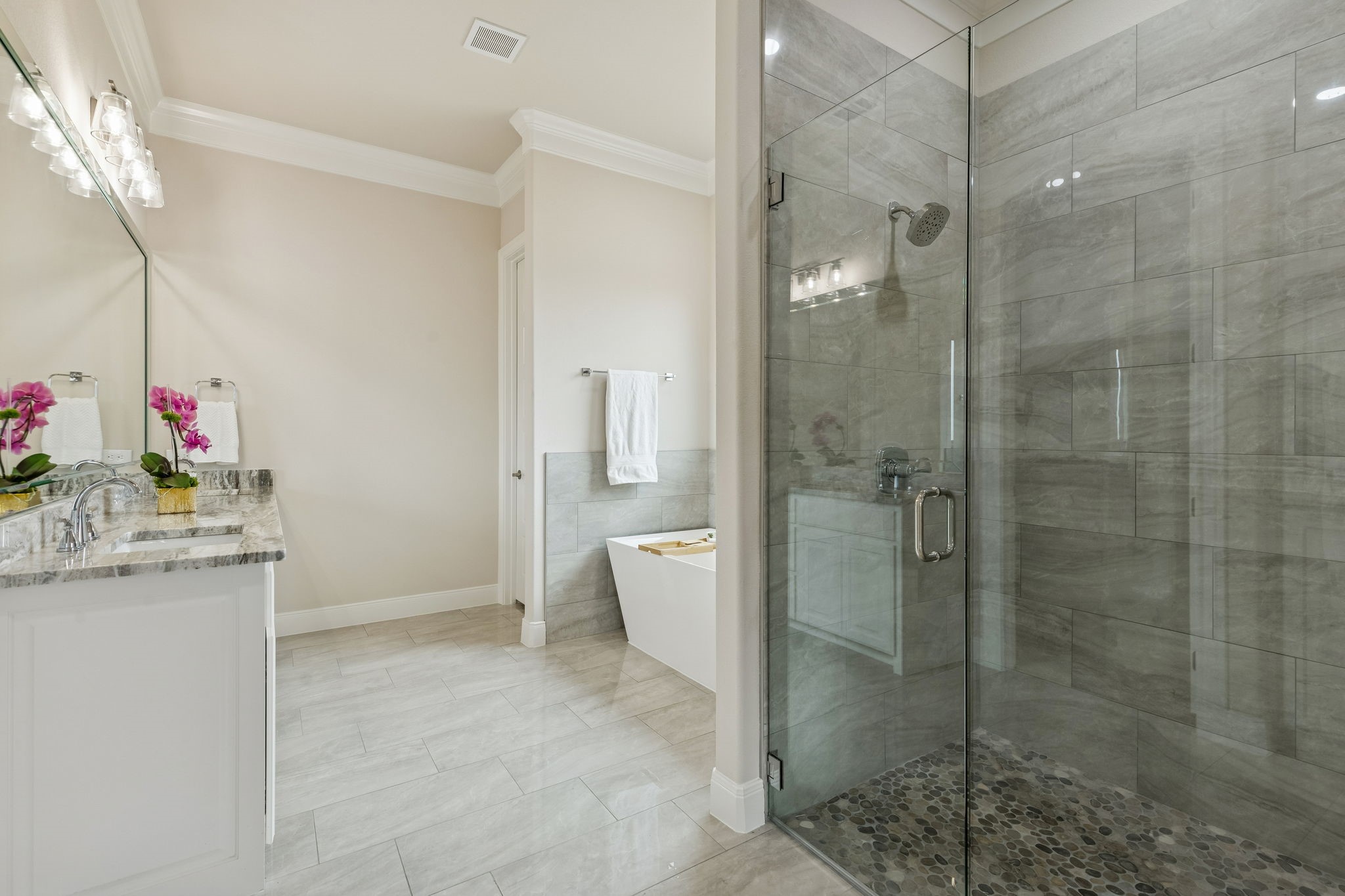 2165 Middlewood Circle
