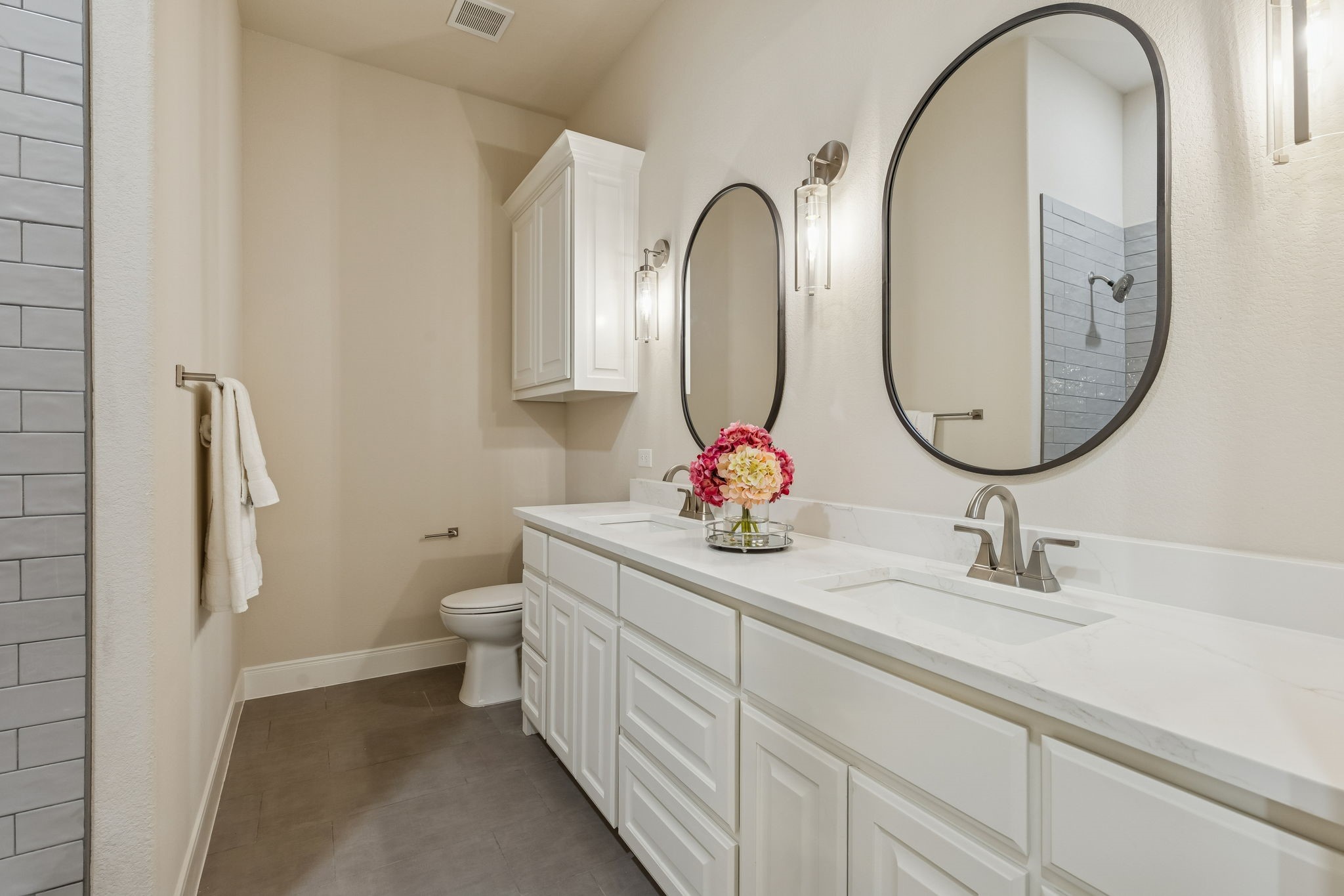 2165 Middlewood Circle