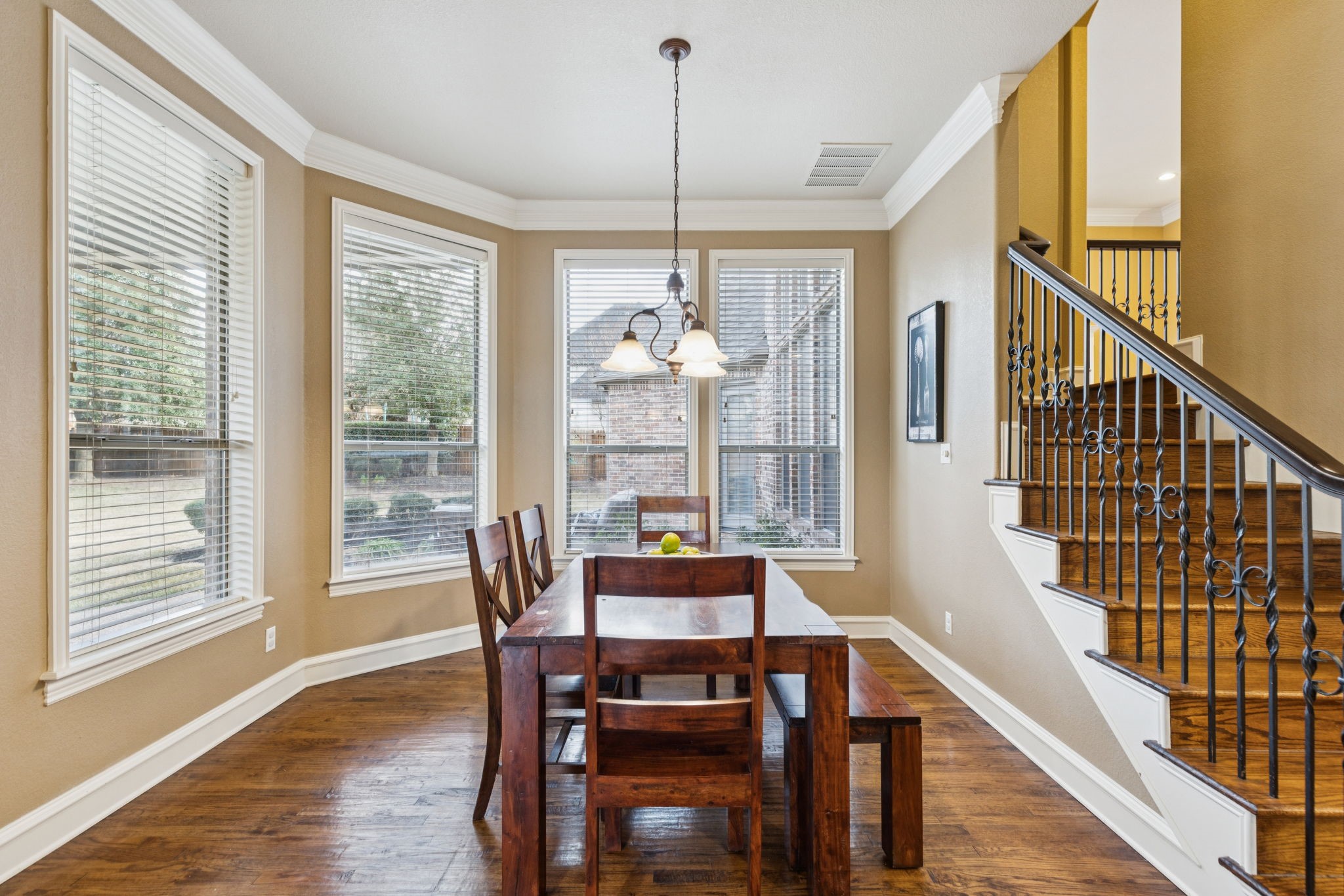 2807 Linden Lane