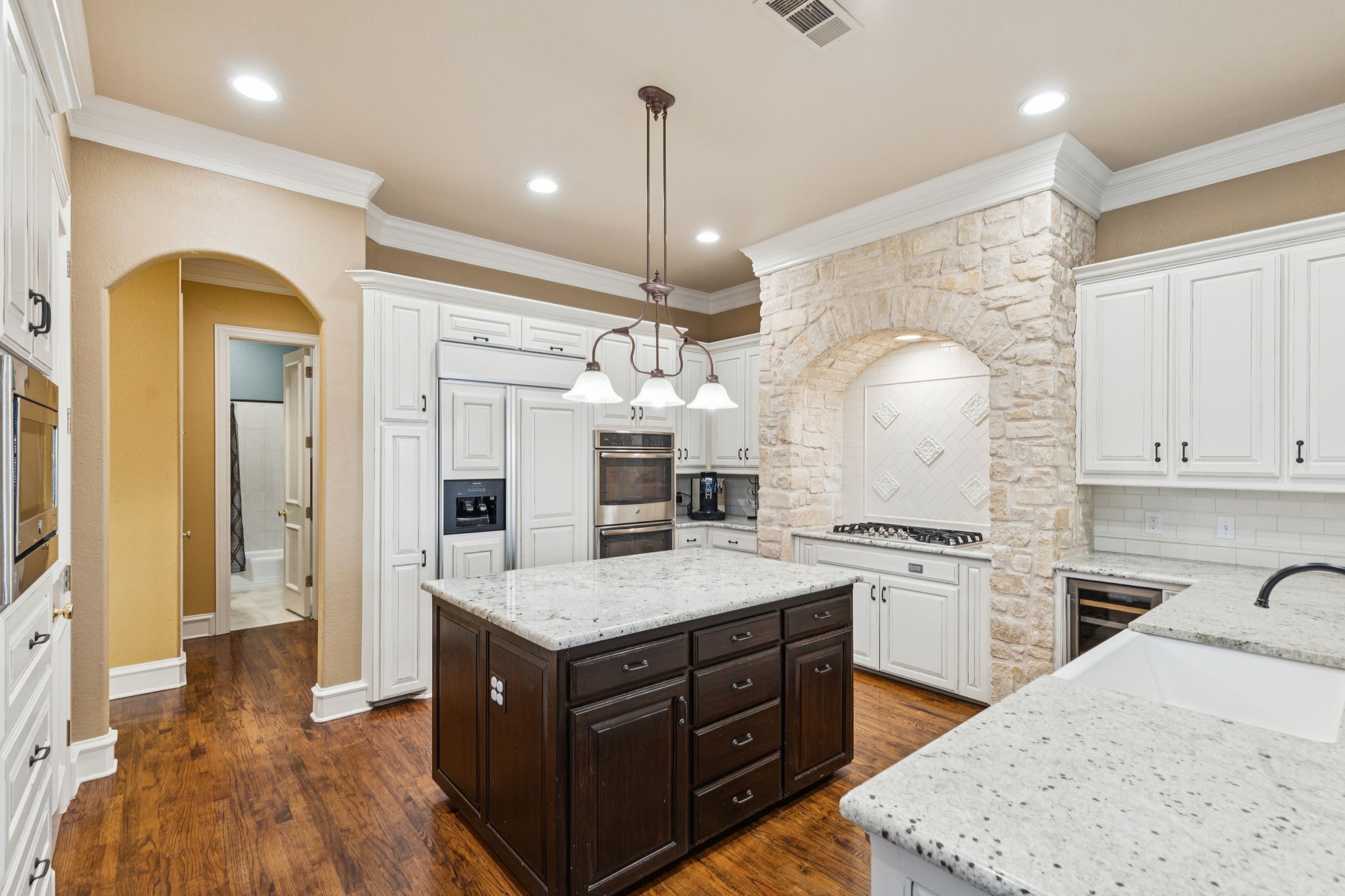 2807 Linden Lane