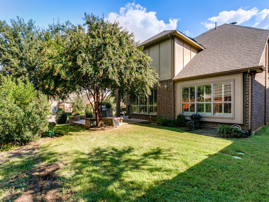 123 Alto Vista Drive