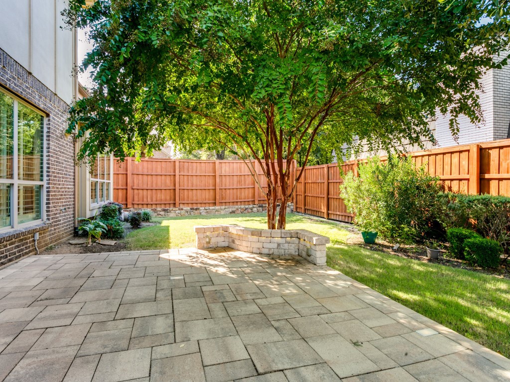 123 Alto Vista Drive