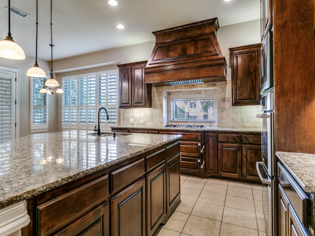 123 Alto Vista Drive