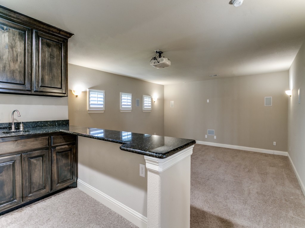 123 Alto Vista Drive