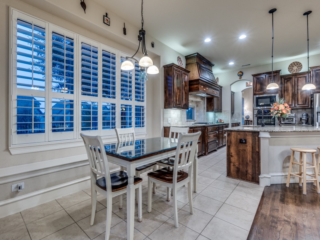 123 Alto Vista Drive