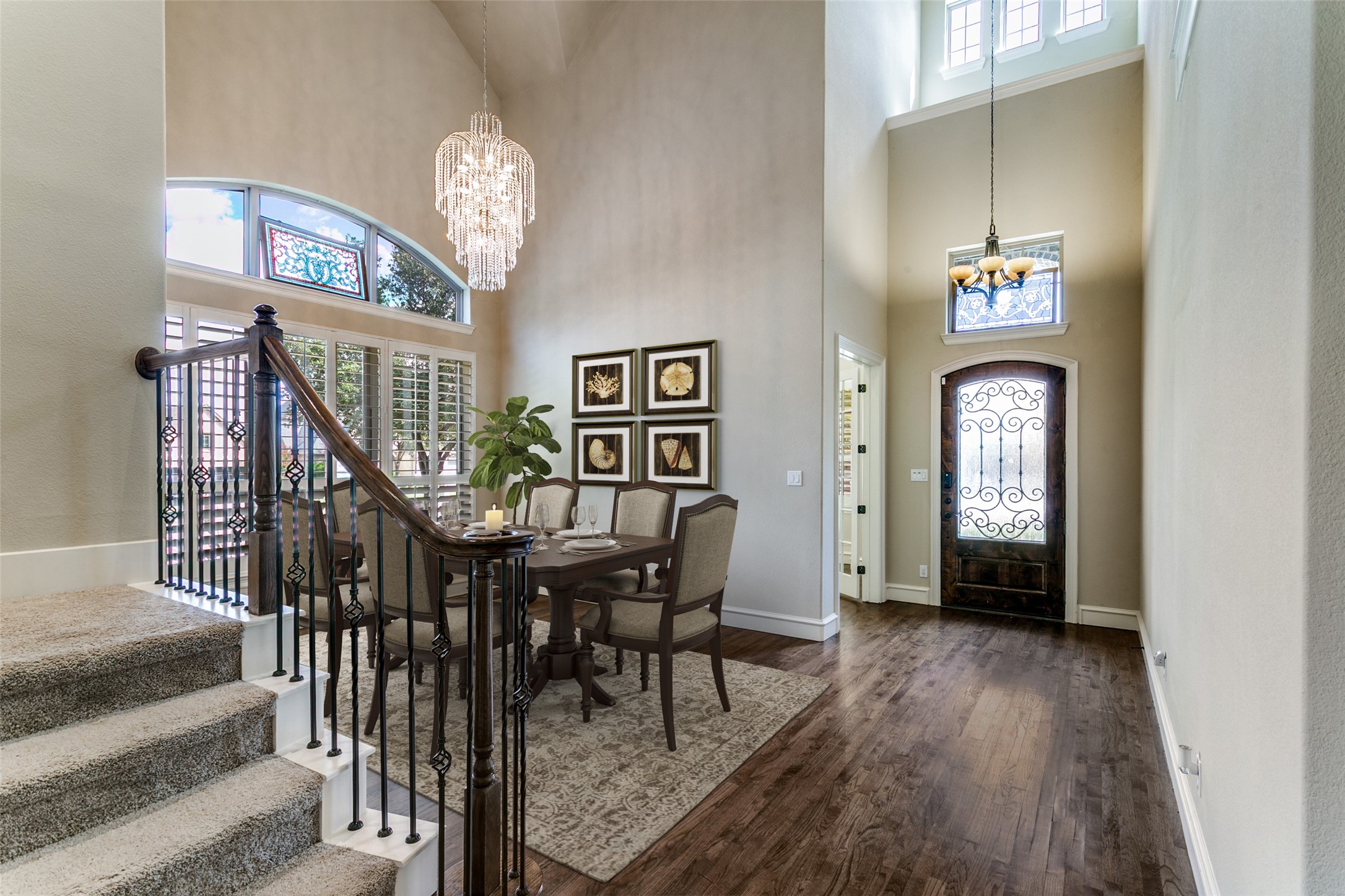 123 Alto Vista Drive