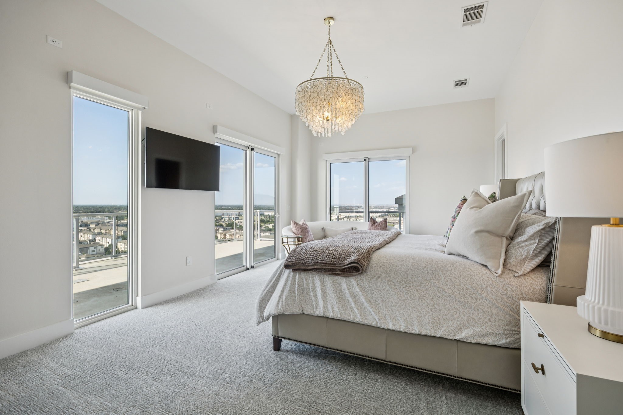 2800 Lakeside Parkway 1502