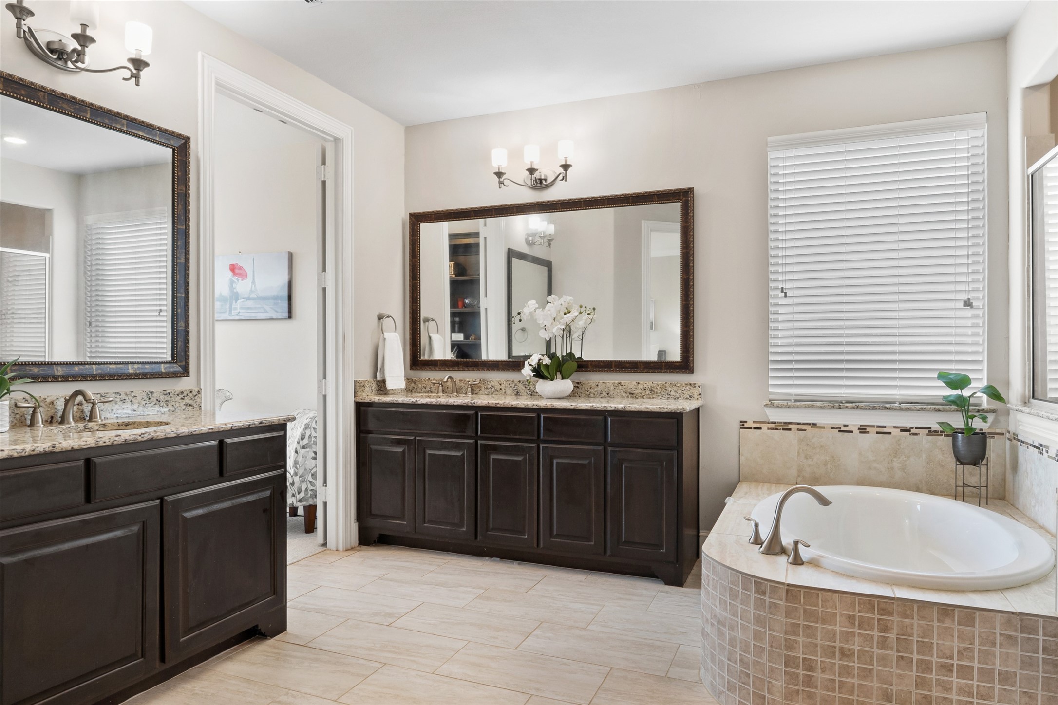 2823 Chatswood Drive