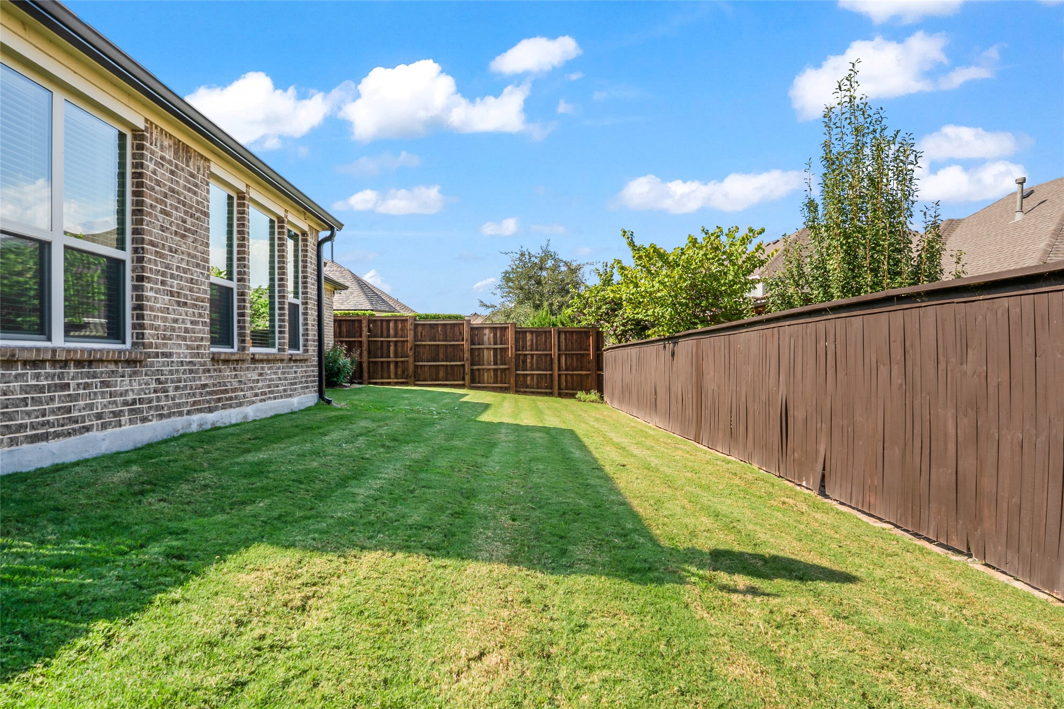 2823 Chatswood Drive