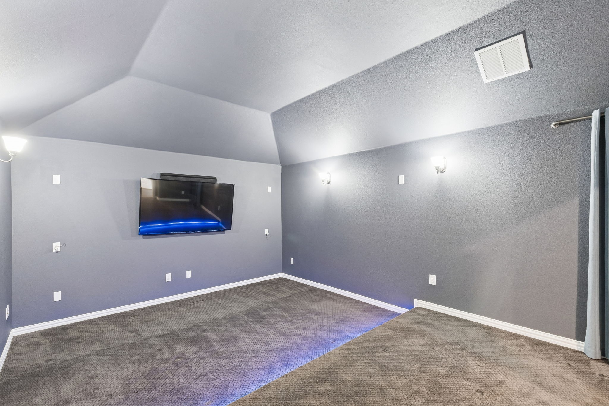 2774 Waverley Drive