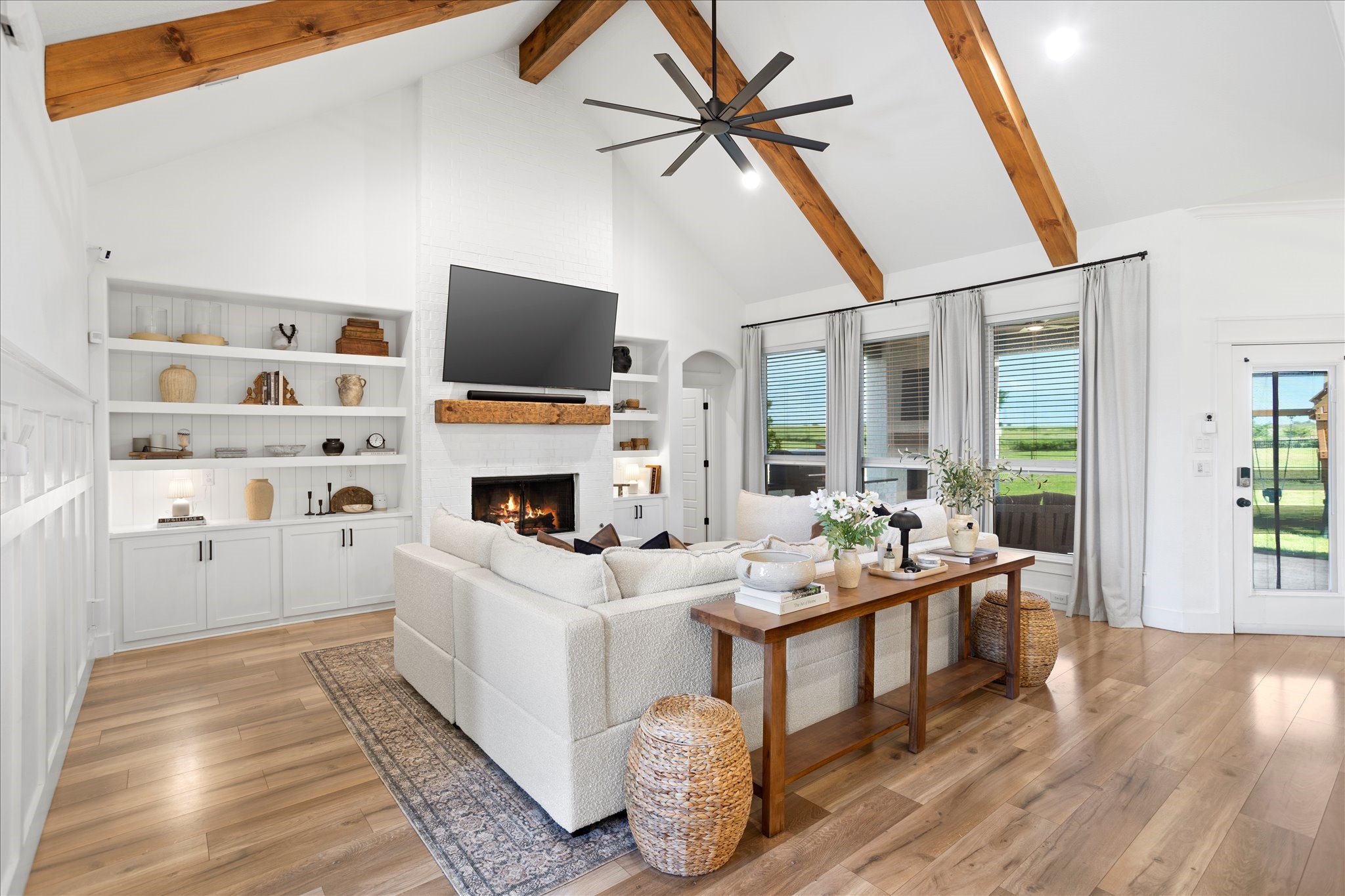 1074 Pioneer Crossing