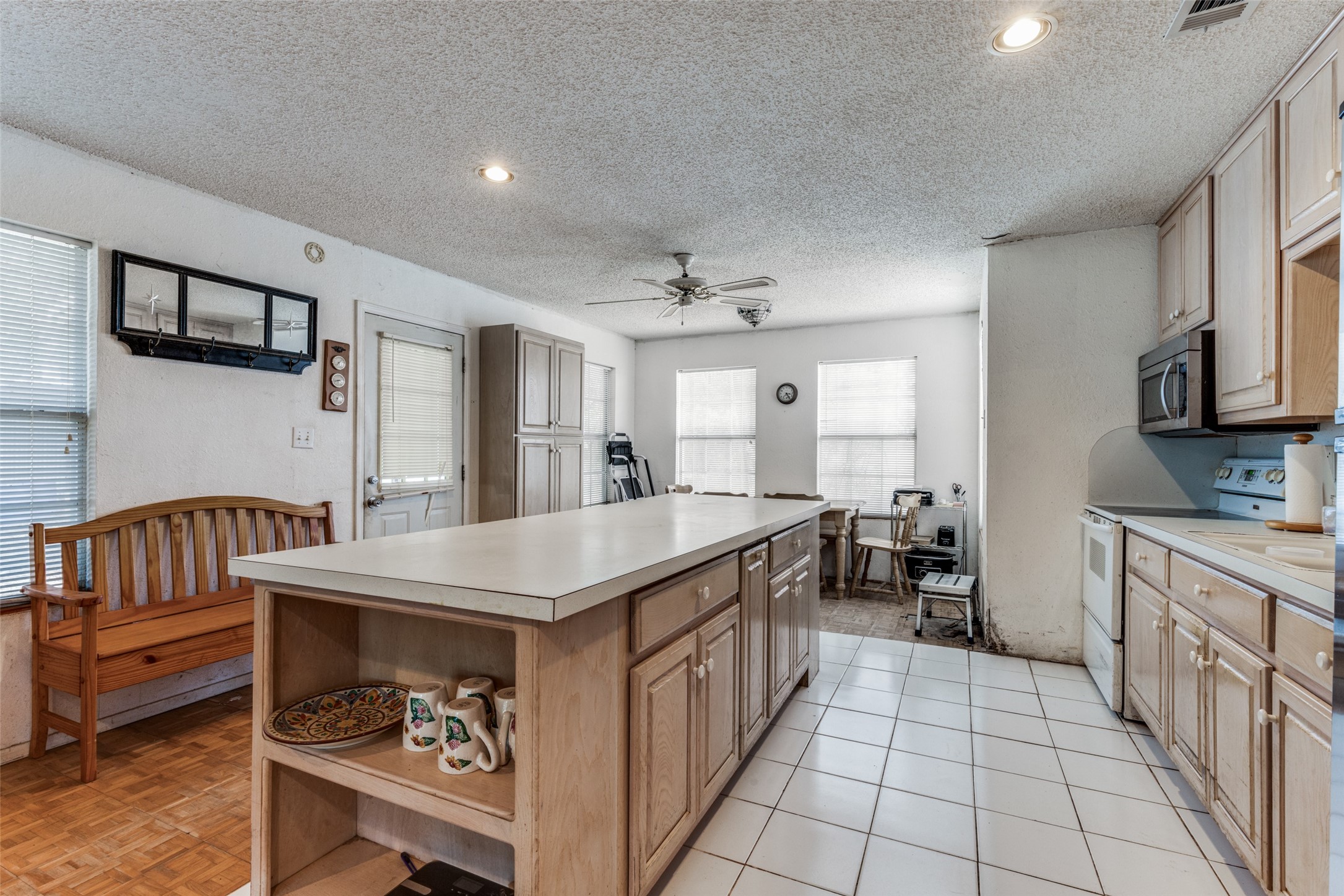 18025 County Road 4052