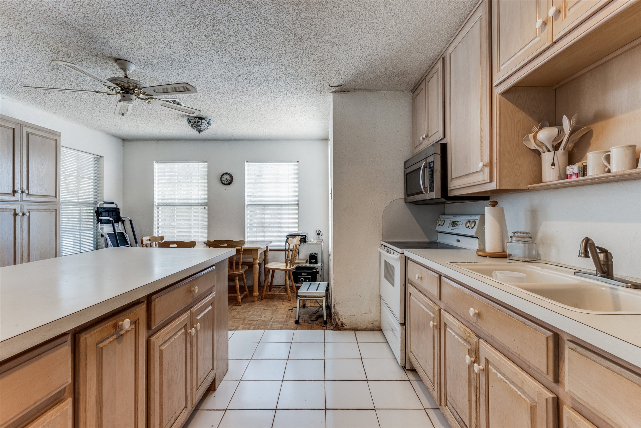 18025 County Road 4052