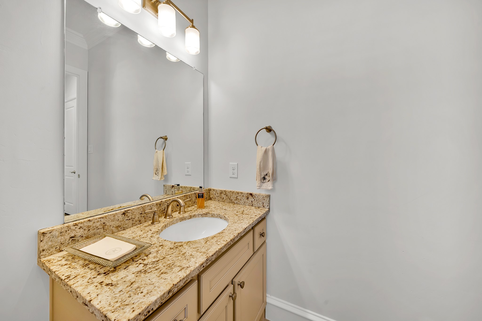 402 Palladian Boulevard